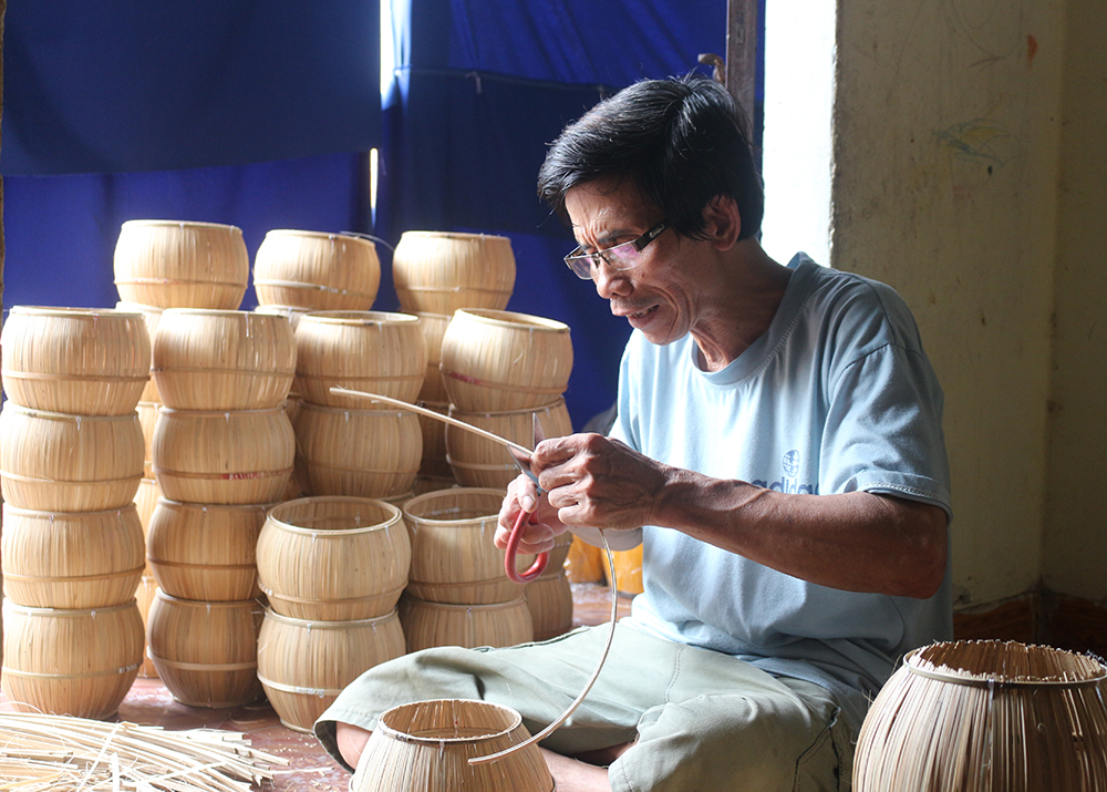 Làng nghề Ủ ấm Sơn Vi hồi sinh nhờ OCOP, lan tỏa hồn quê đất Tổ