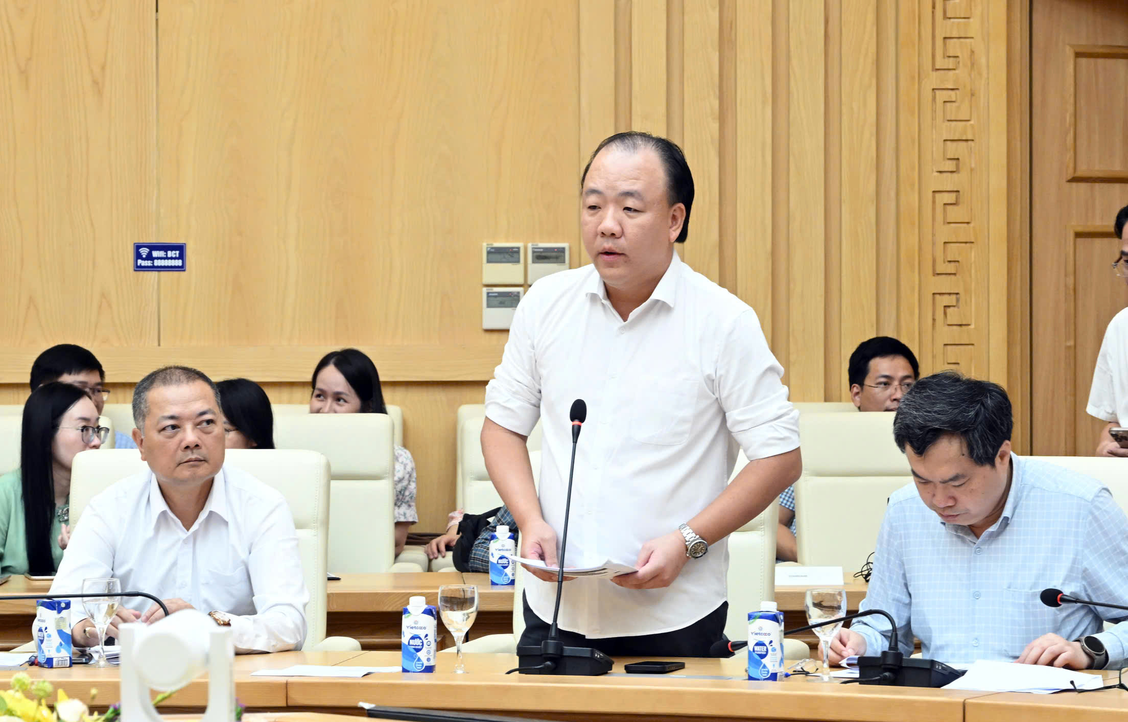 Phân cấp, phân quyền trong kinh doanh khí, thuốc lá, rượu, phát triển chợ