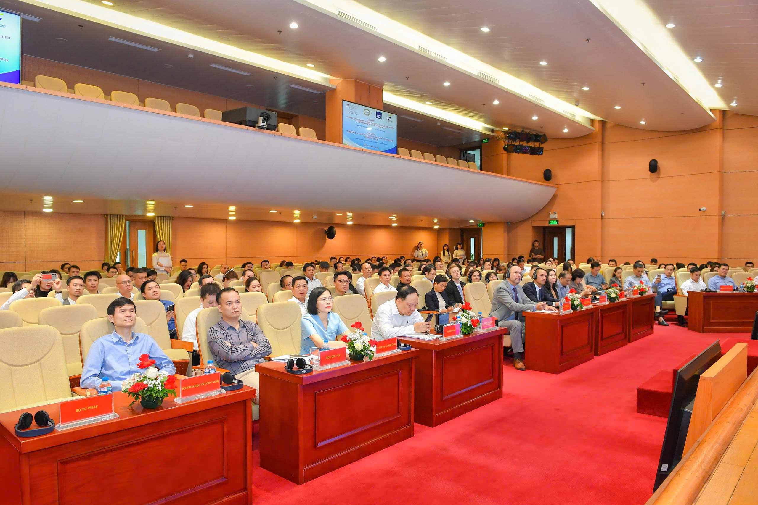 Cơ chế thử nghiệm Fintech: Bước đi chủ động, kiểm soát chặt