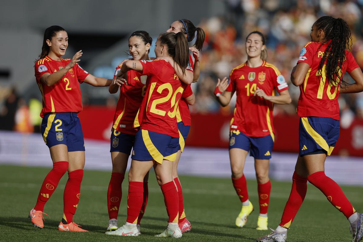 Lịch thi đấu bóng đá mới nhất hôm nay 3/7