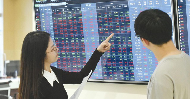Chỉ số VN-Index có thể đạt 1.555 điểm, dòng tiền ngoại đón sóng nâng hạng