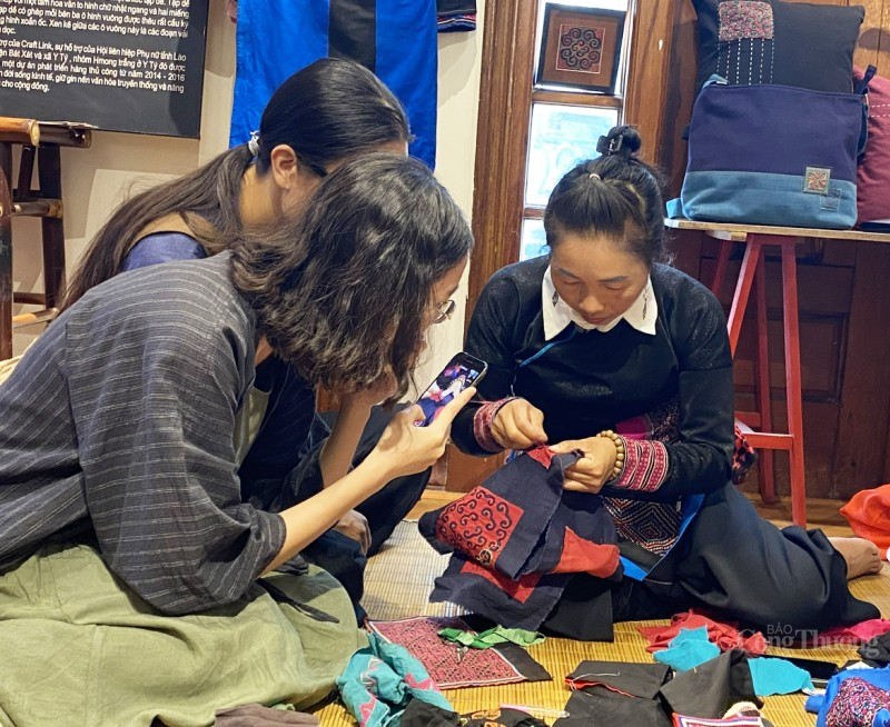 Bảo tồn văn hóa truyền thống của đồng bào dân tộc thiểu số qua kênh sinh kế