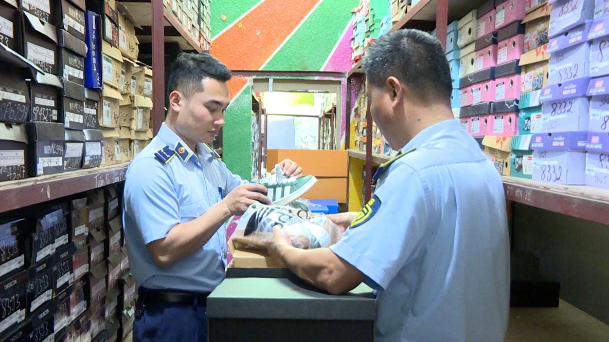 Quản lý thị trường Thanh Hóa tổng tiến công hàng lậu, hàng giả: Không có vùng cấm, không ngoại lệ