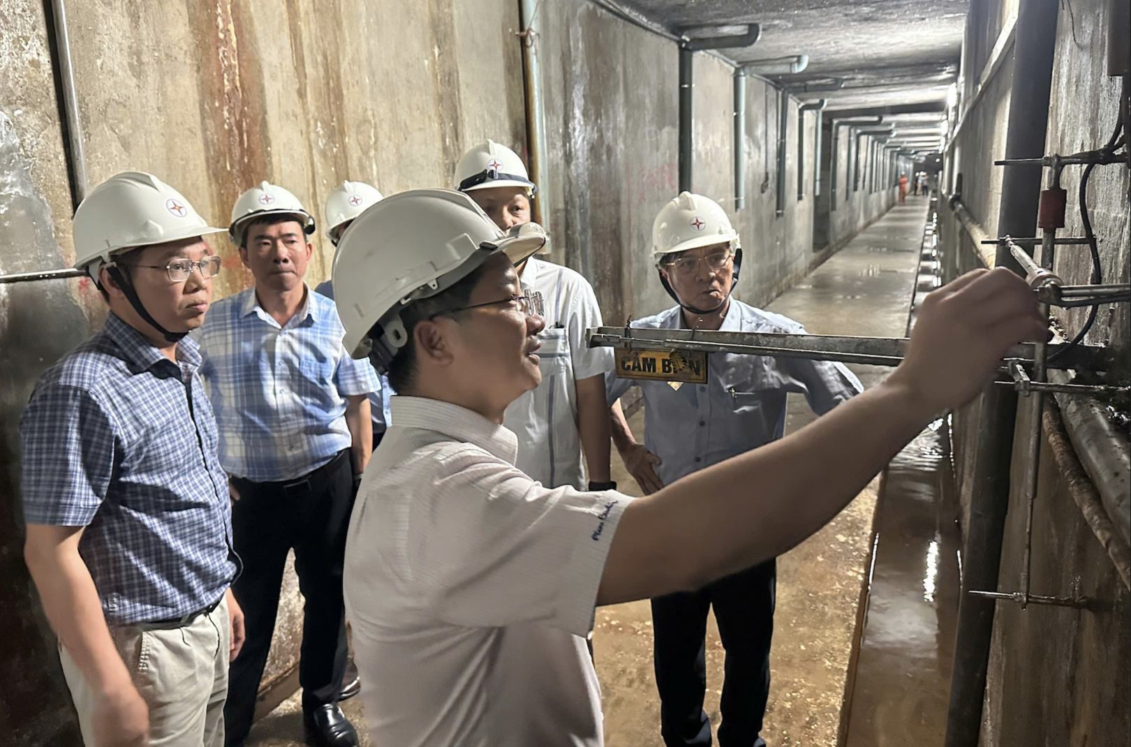 Cục An toàn Kỹ thuật và Môi trường Công nghiệp kiểm tra hồ chứa thuỷ điện tại Đà Nẵng