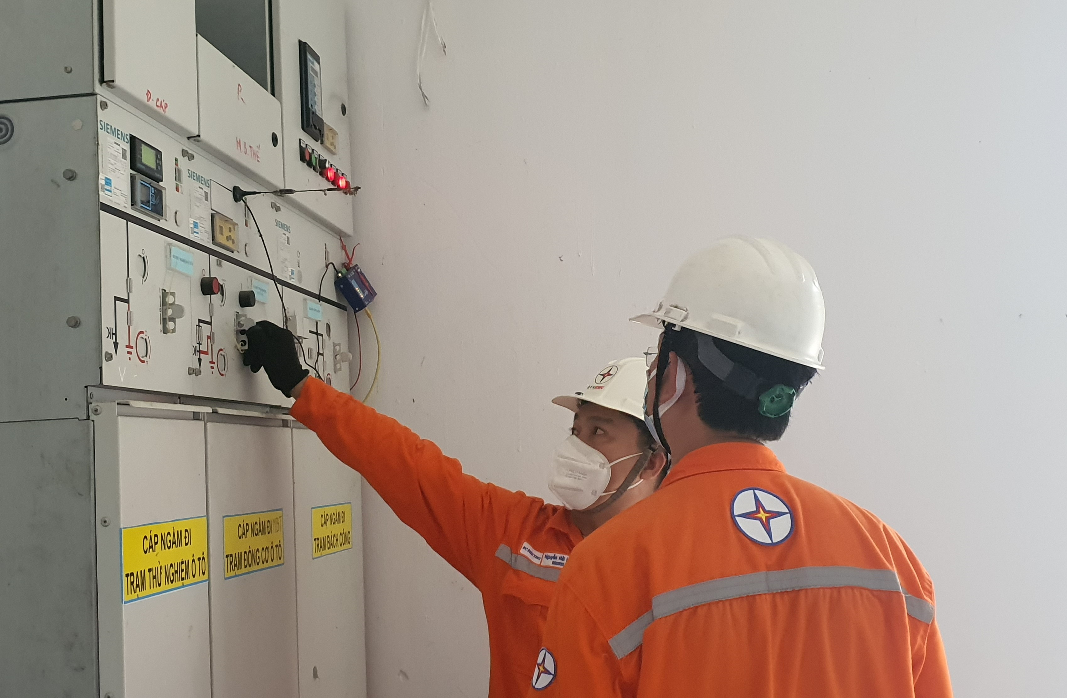 EVNHCMC cung cấp điện an toàn, ổn định trong 6 tháng đầu năm 2025