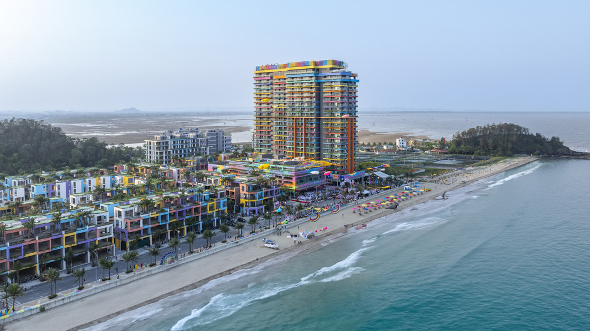 Thanh Hóa khẳng định ngôi vương du lịch biển miền Bắc