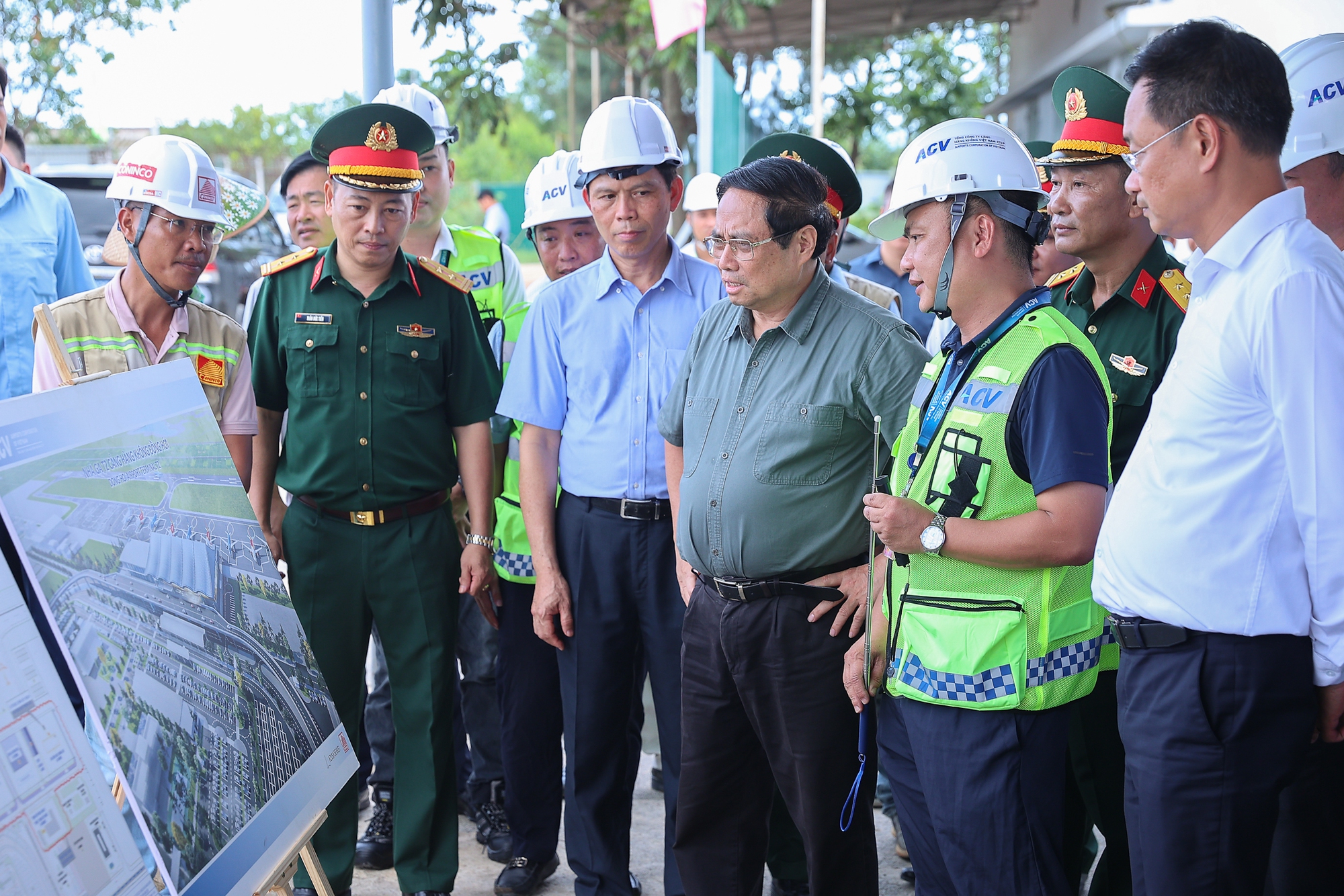 Thủ tướng: Phấn đấu hoàn thành Nhà ga T2 sân bay Đồng Hới vào 30/4/2026