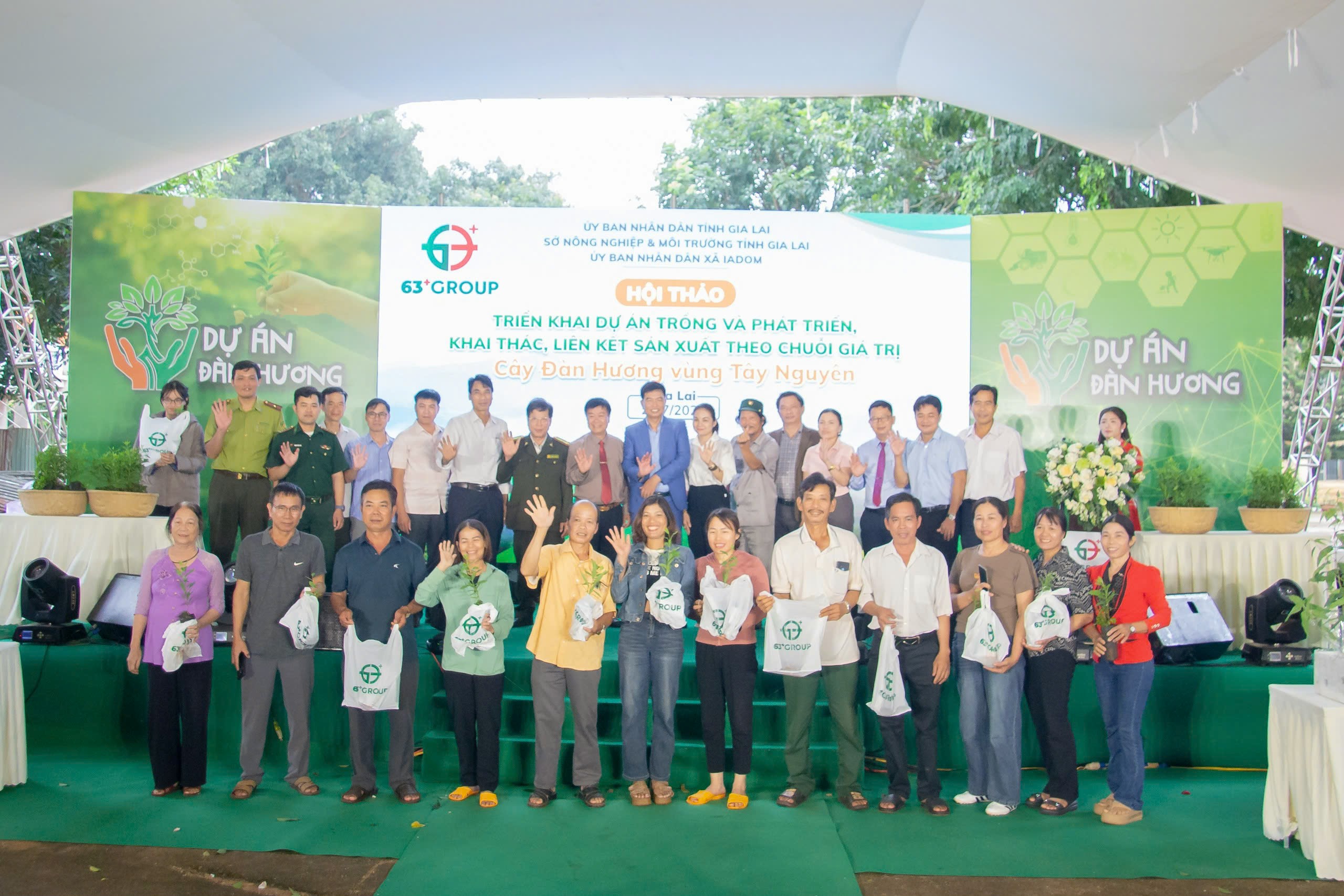 Trồng đàn hương: Cơ hội thoát nghèo của bà con biên giới Gia Lai