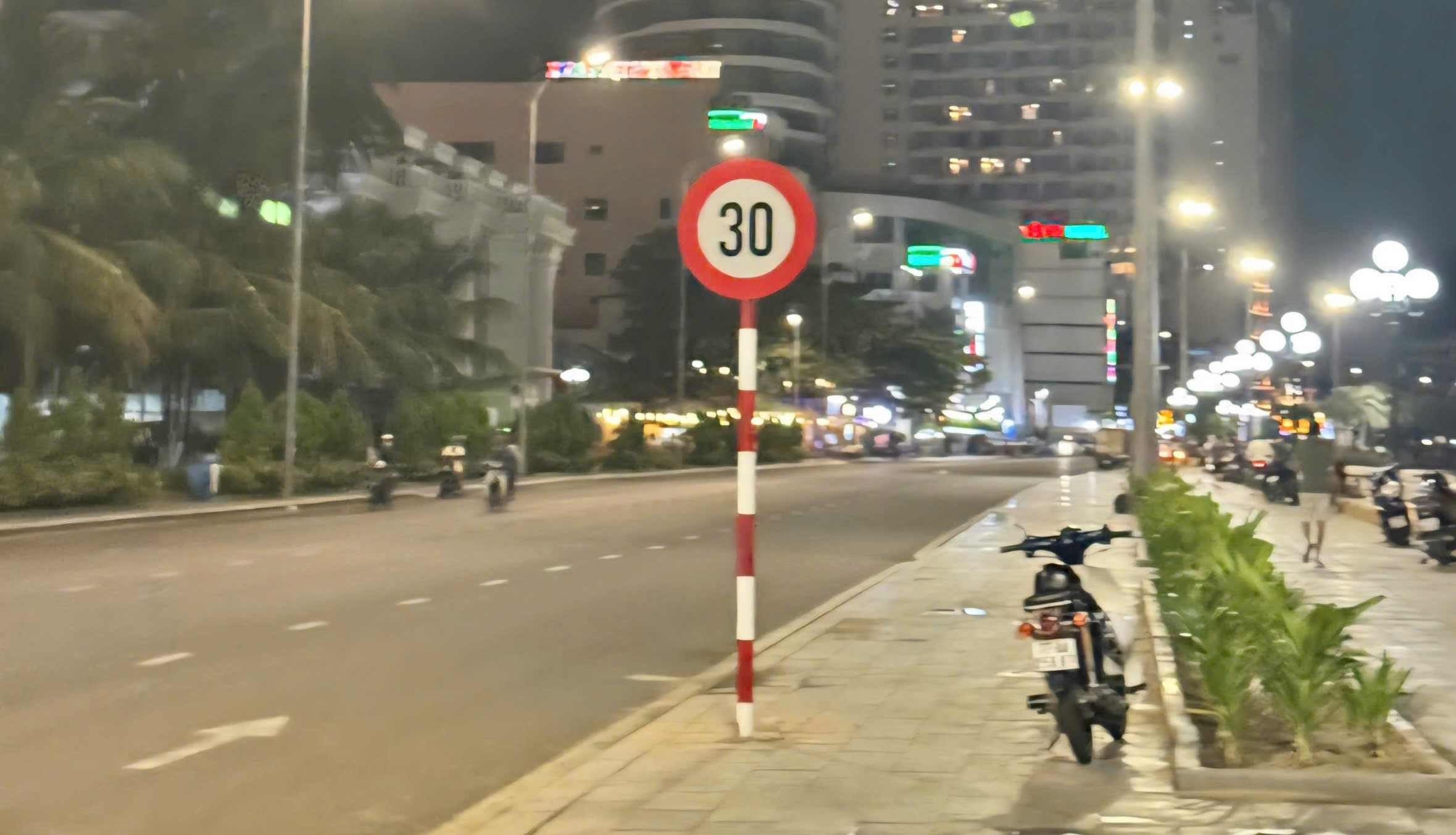Muốn đi nhanh đừng đi 30 km/h, muốn đi xa phải nhìn xa