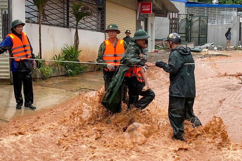 Thủ tướng yêu cầu khẩn trương khắc phục hậu quả mưa lũ tại Điện Biên