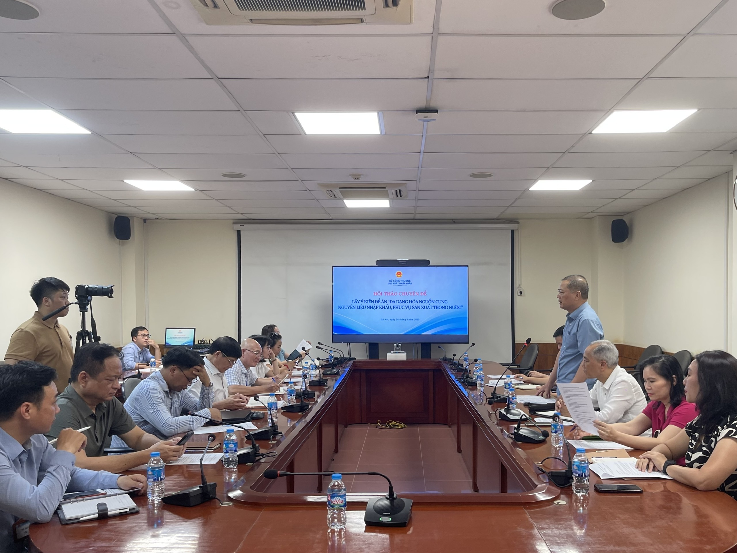 Đa dạng hóa nguồn cung nguyên liệu nhập khẩu phục vụ sản xuất trong nước