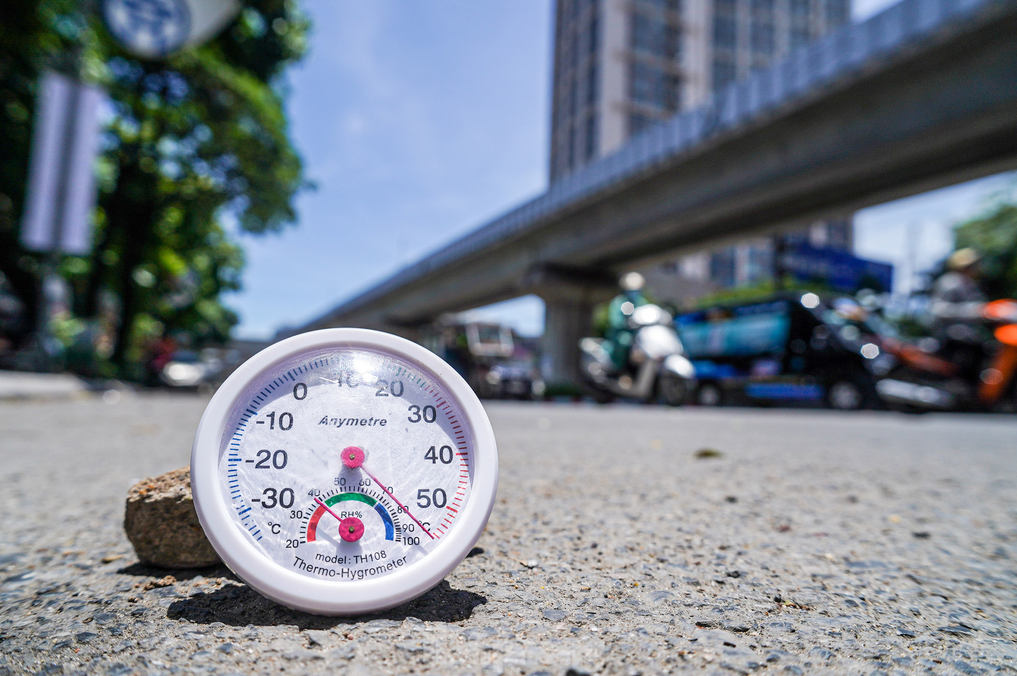 Tiêu thụ điện đạt kỷ lục, EVNHANOI khuyến cáo nhanh khách hàng