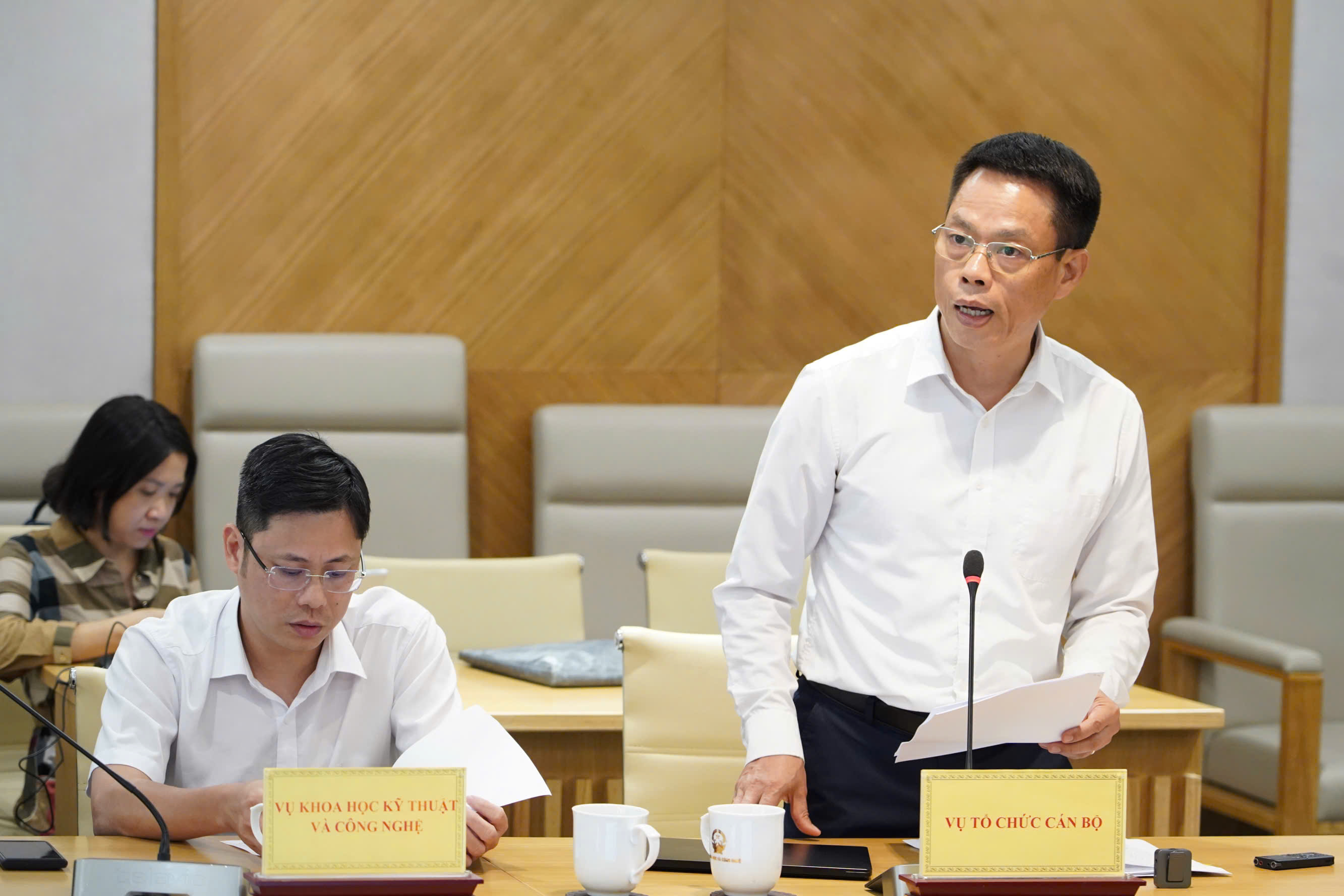 Cơ chế ‘vượt khung’ để thu hút nhân tài khoa học, công nghệ