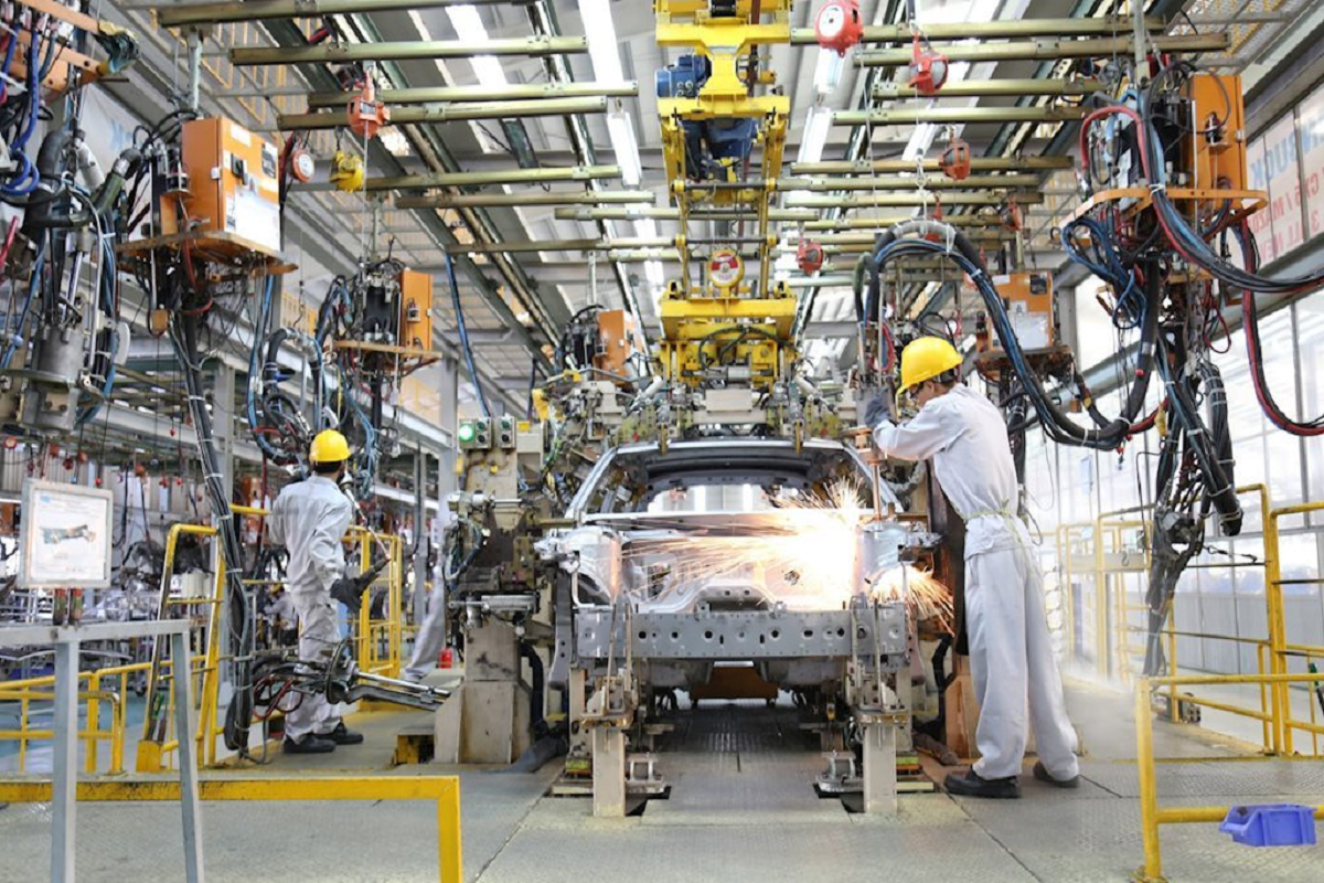 Lượng xe ô tô mới đưa ra thị trường giảm nhẹ 4,2%