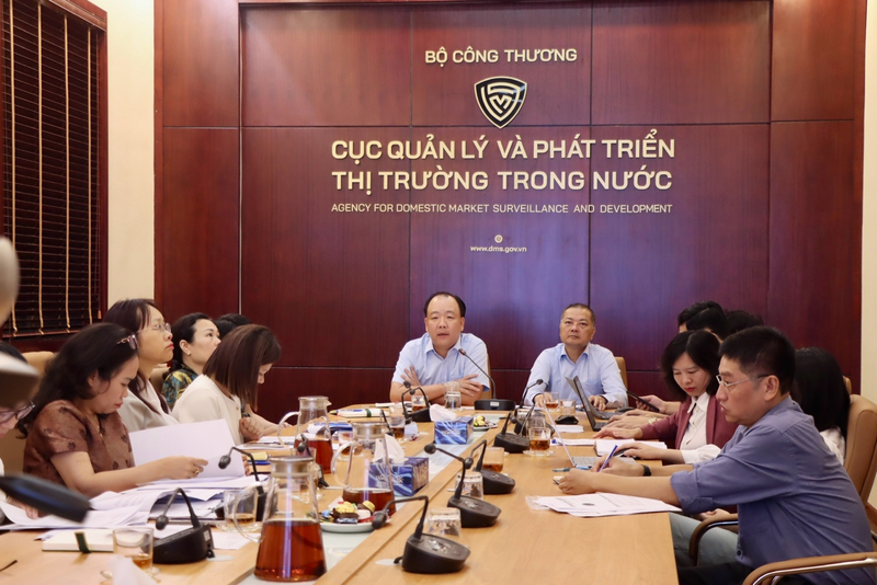 Nhờ kiên trì học tập và làm theo tư tưởng Hồ Chí Minh, Chi bộ Văn phòng Cục Quản lý và Phát triển thị trường trong nước đã đạt nhiều kết quả tích cực.