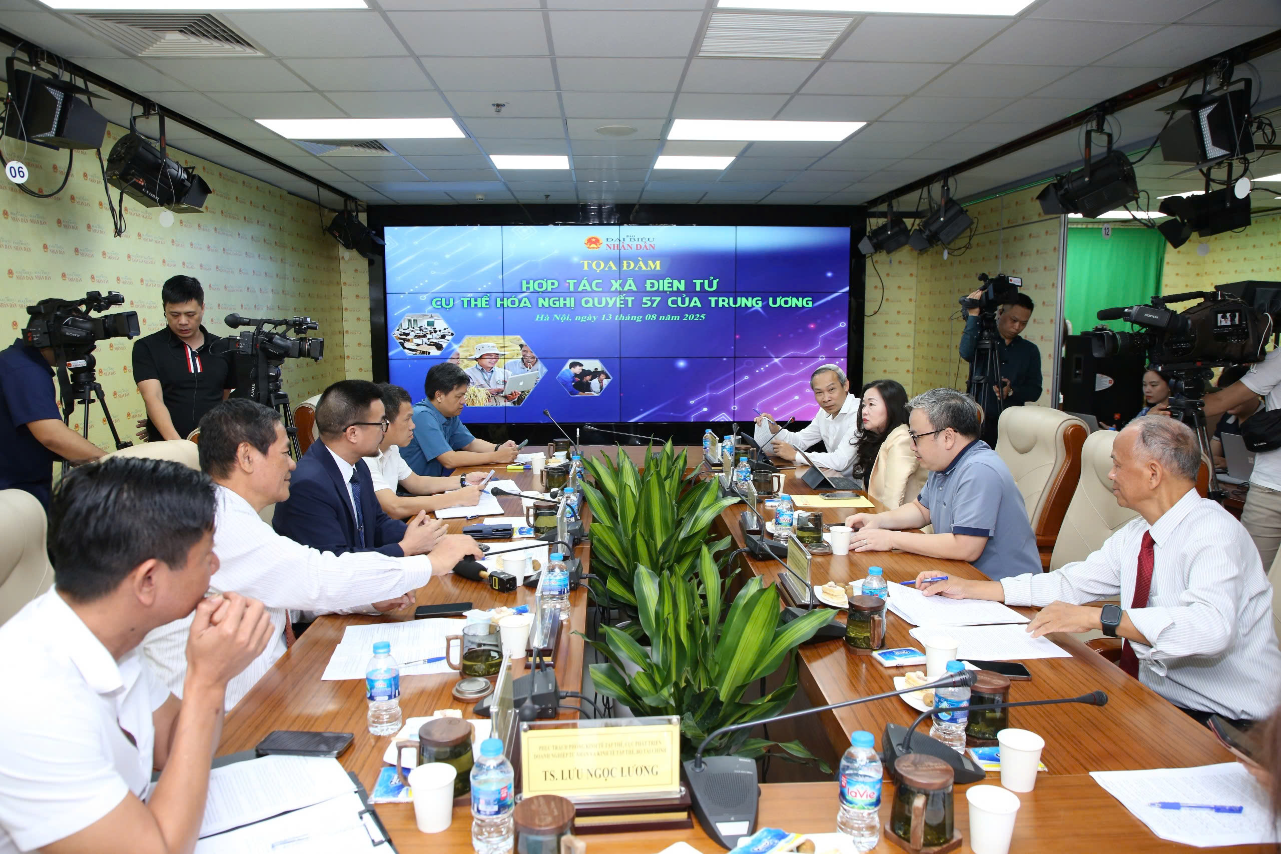 Hợp tác xã điện tử: Cụ thể hóa Nghị quyết 57 của Trung ương