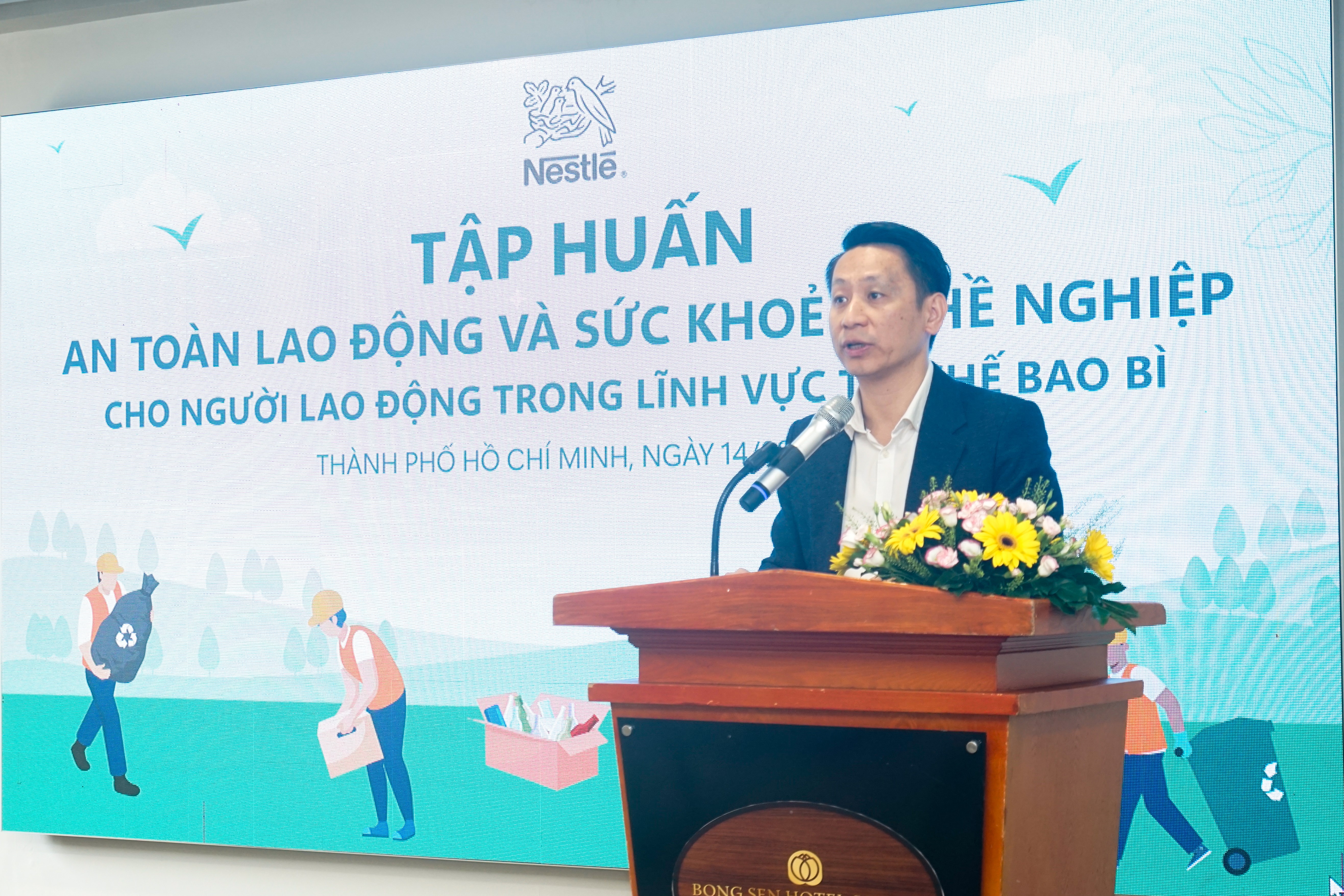 Nestlé Việt Nam thúc đẩy thực hành an toàn vệ sinh lao động trong quản lý rác thải