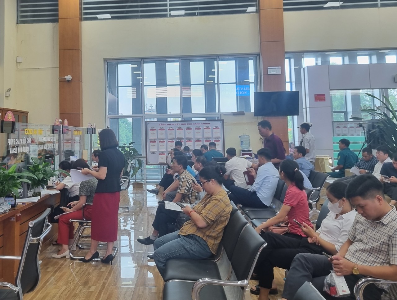 Công chức lãnh đạo tăng cường cơ sở: Ghi nhận ý kiến và thực tế từ địa phương