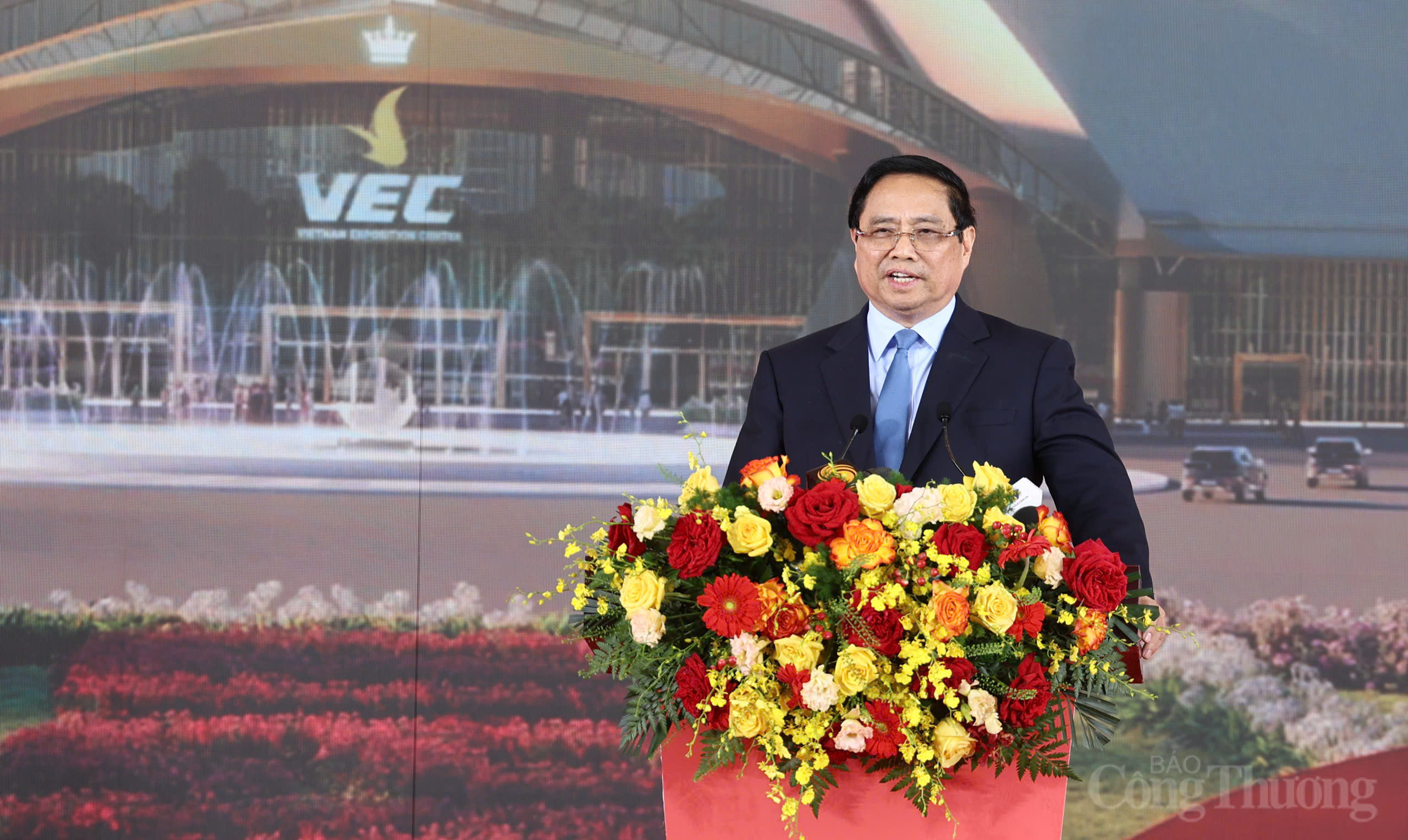 Thủ tướng Phạm Minh Chính tuyên bố khánh thành, khởi công 250 công trình, dự án để chào mừng 80 năm Cách mạng tháng Tám và Quốc khánh 2/9, 80 năm Ngày truyền thống lực lượng Công an Nhân dân anh hùng - Ảnh: Nam Nguyễn