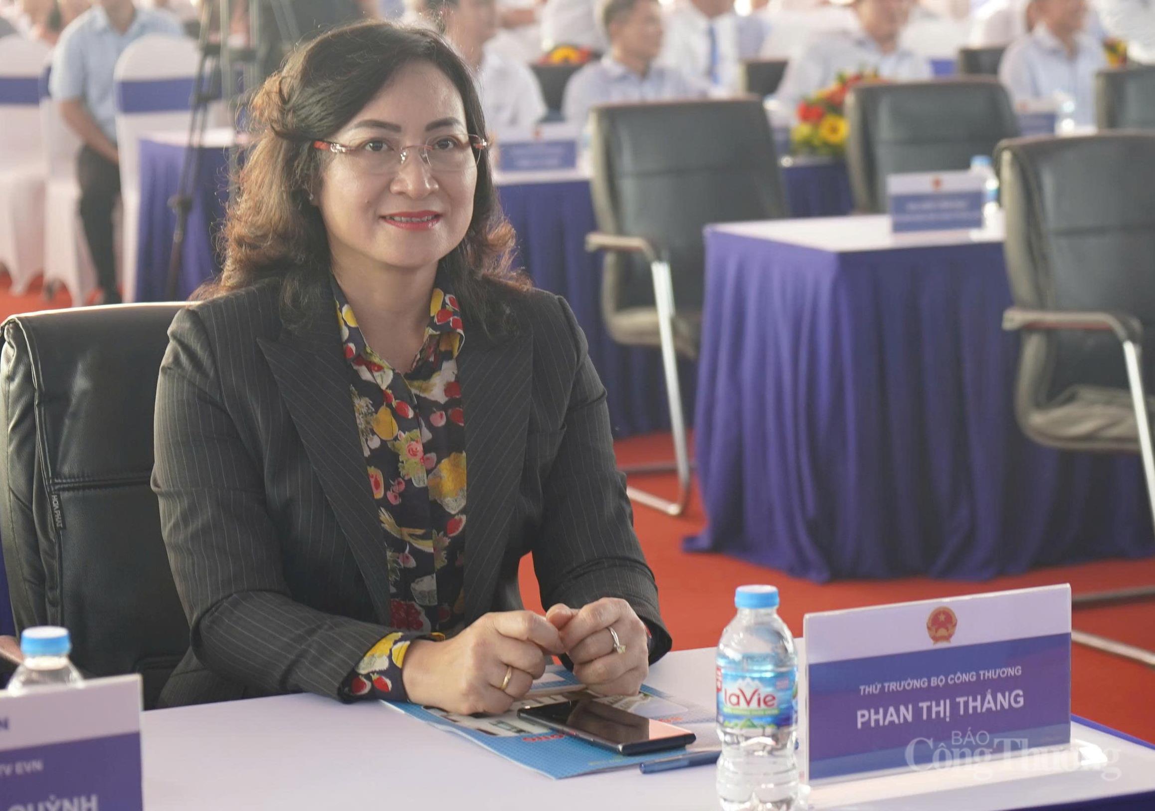 Thứ trưởng Phan Thị Thắng dự lễ khởi công Nhà máy Thuỷ điện Trị An mở rộng