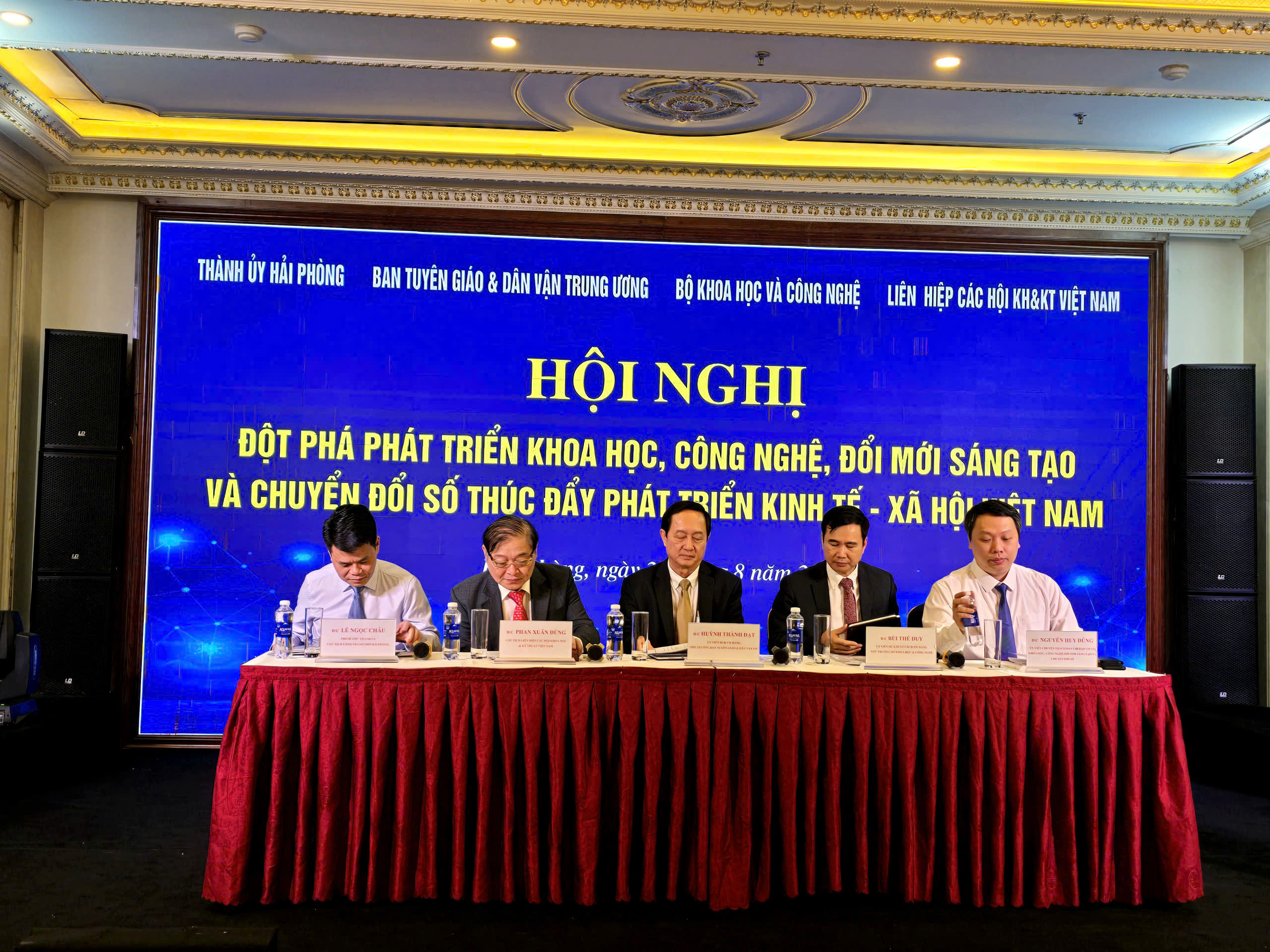 Khoa học, công nghệ: Động lực phát triển kinh tế, xã hội  