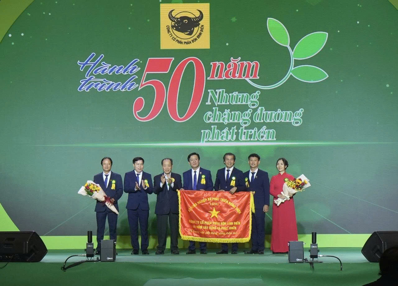  Hơn nửa thế kỷ phụng sự nông dân và tầm nhìn tiên phong xanh, số hóa