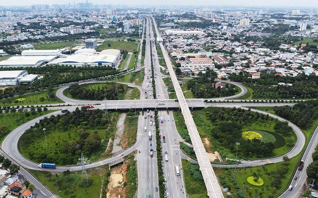 Infographic | Vốn FDI thực hiện tại Việt Nam tăng 8,4% trong 7 tháng