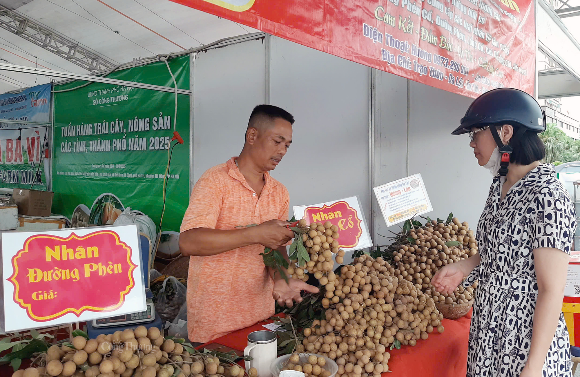 Sầu riêng, nhãn lồng hút khách tại Tuần hàng trái cây Hà Nội