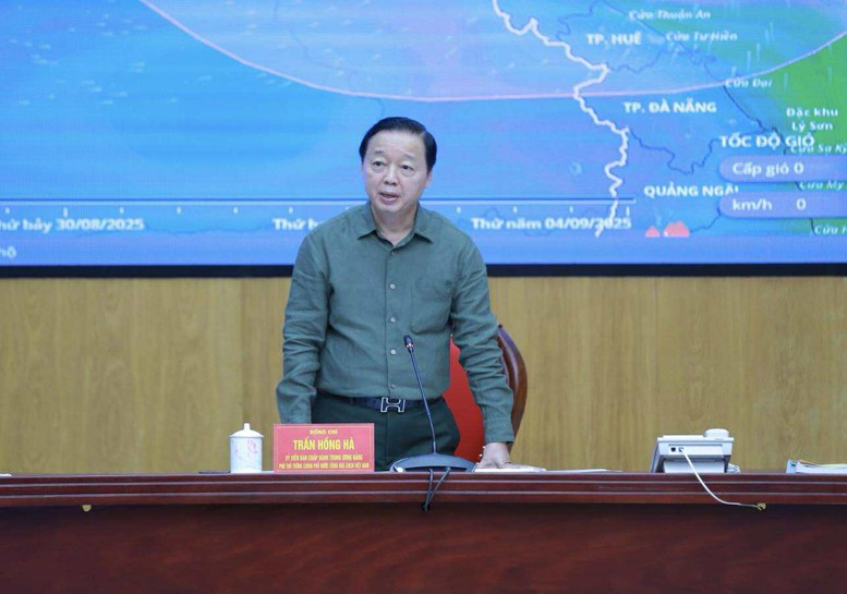 Phó Thủ tướng: Bão số 5 rất nguy hiểm, người dân không ra đường từ 11h trưa nay