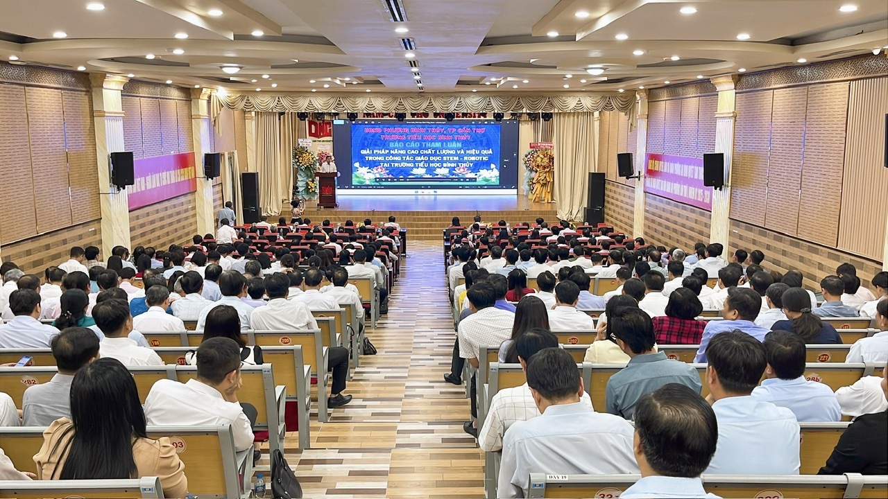 TP. Cần Thơ: Đẩy mạnh chuyển đổi số giáo dục cho năm học 2025 - 2026