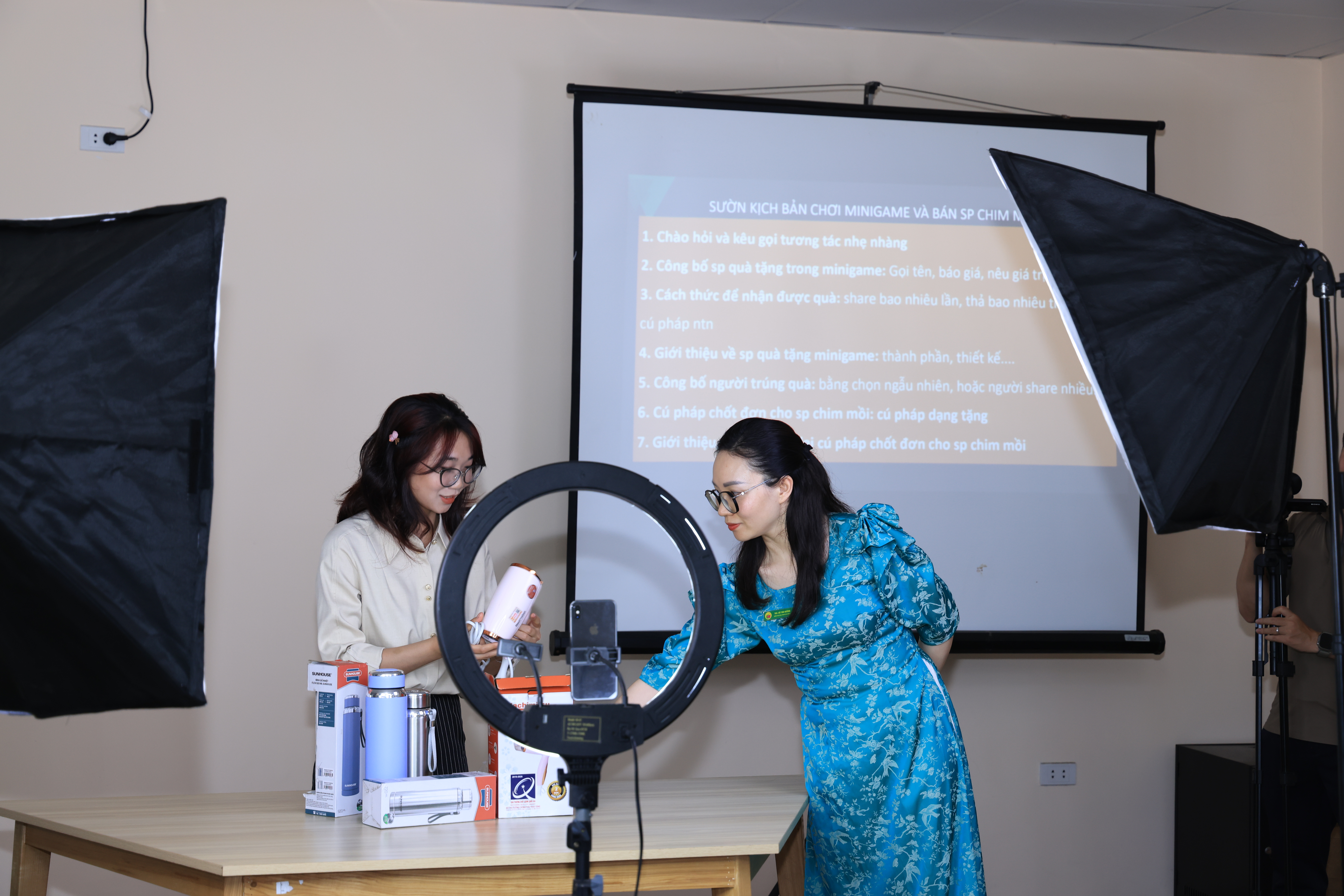 Từ lớp học đến thị trường số: Vì sao thương mại điện tử là xu hướng tất yếu?