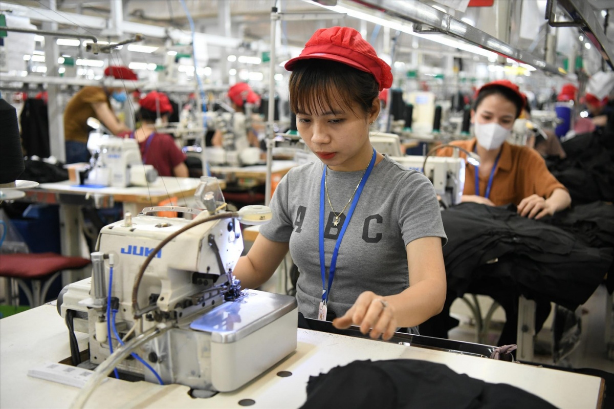 Tin Công Thương 27/8: Xuất khẩu dệt may bứt phá
