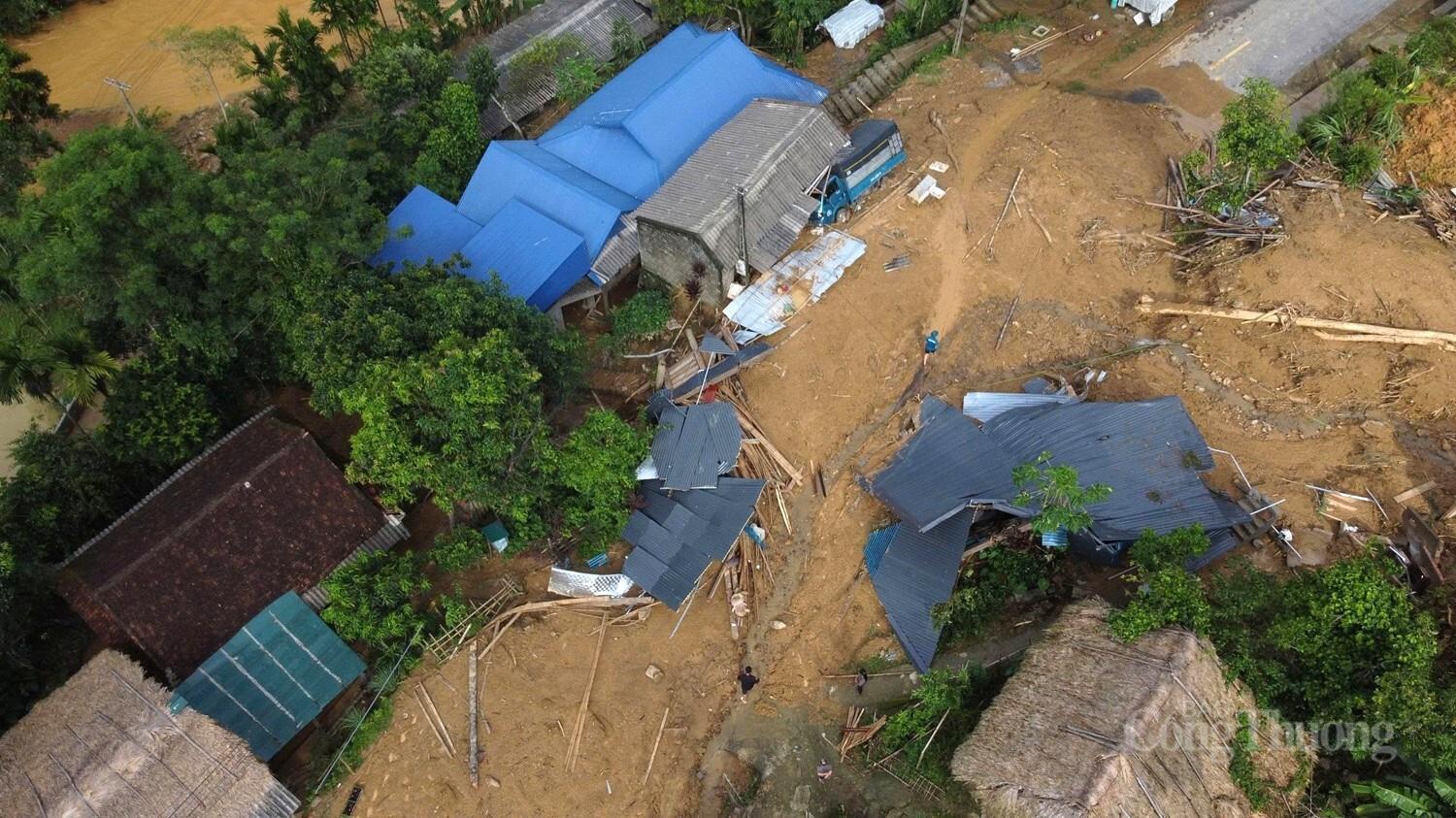 Thanh Hóa: Hơn 750 ngôi nhà bị thiệt hại, phải sơ tán gần 50 nghìn dân