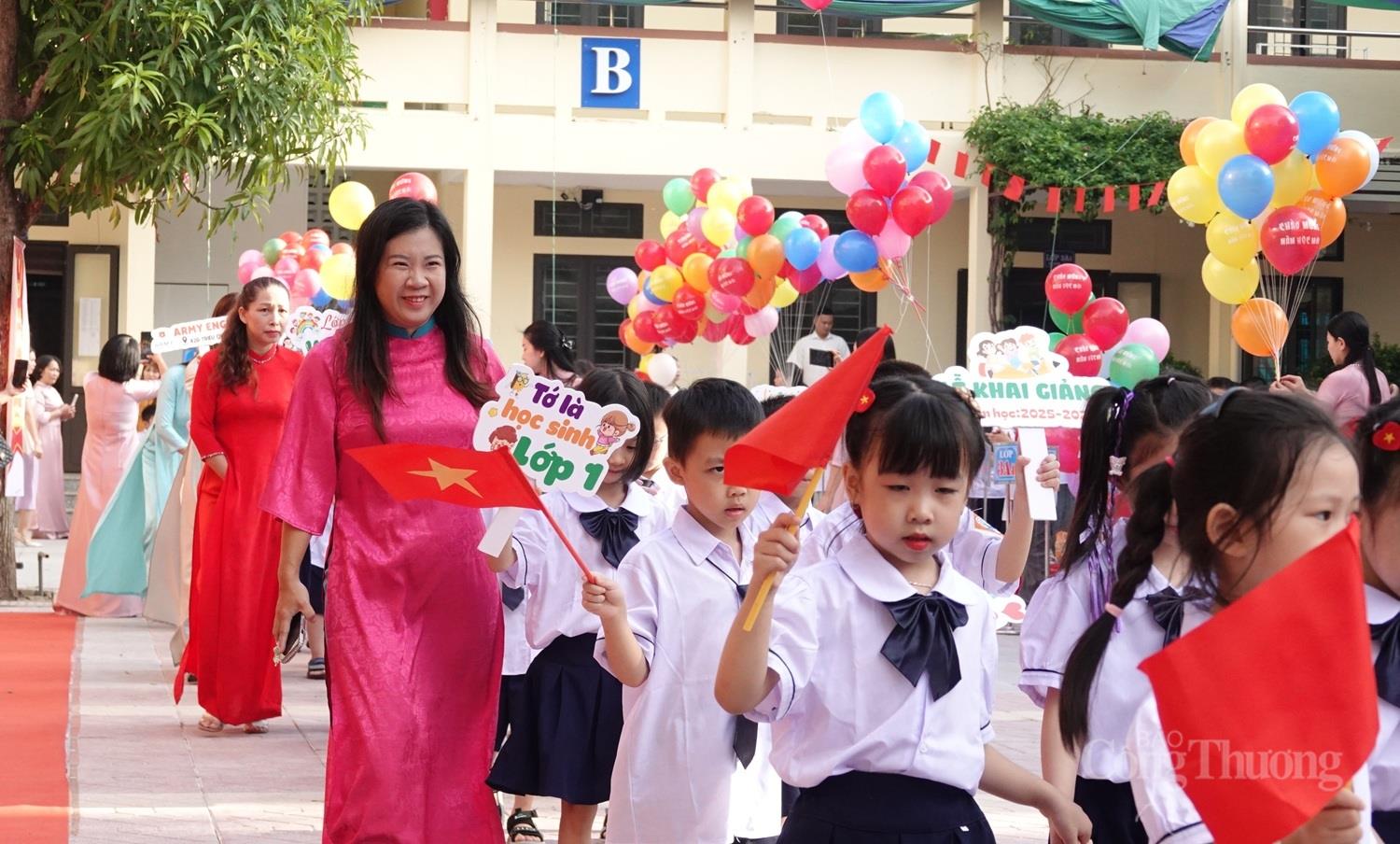 Gần 1 triệu học sinh tại Thanh Hóa hân hoan trong ngày khai giảng