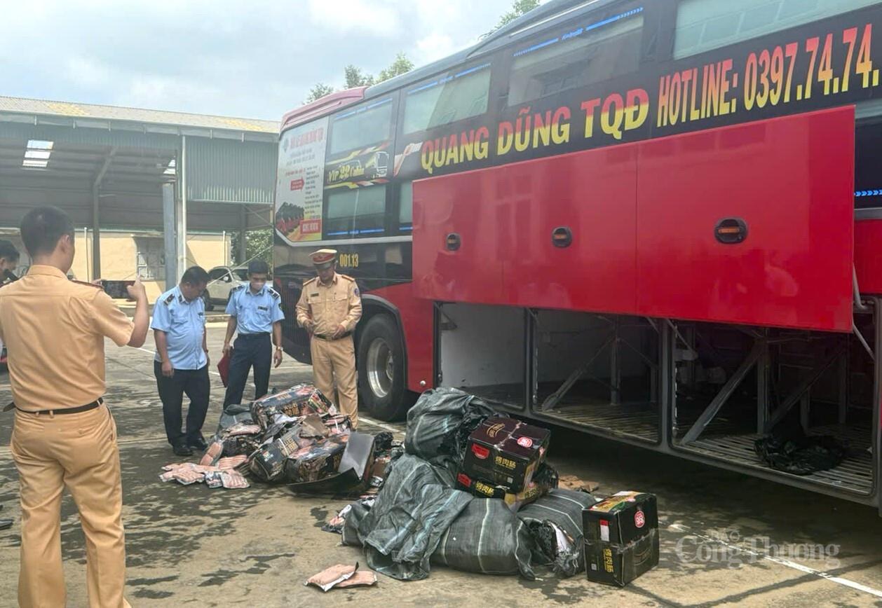 Thanh Hóa: Phát hiện hơn 400 kg lạp xưởng, xúc xích nhập lậu