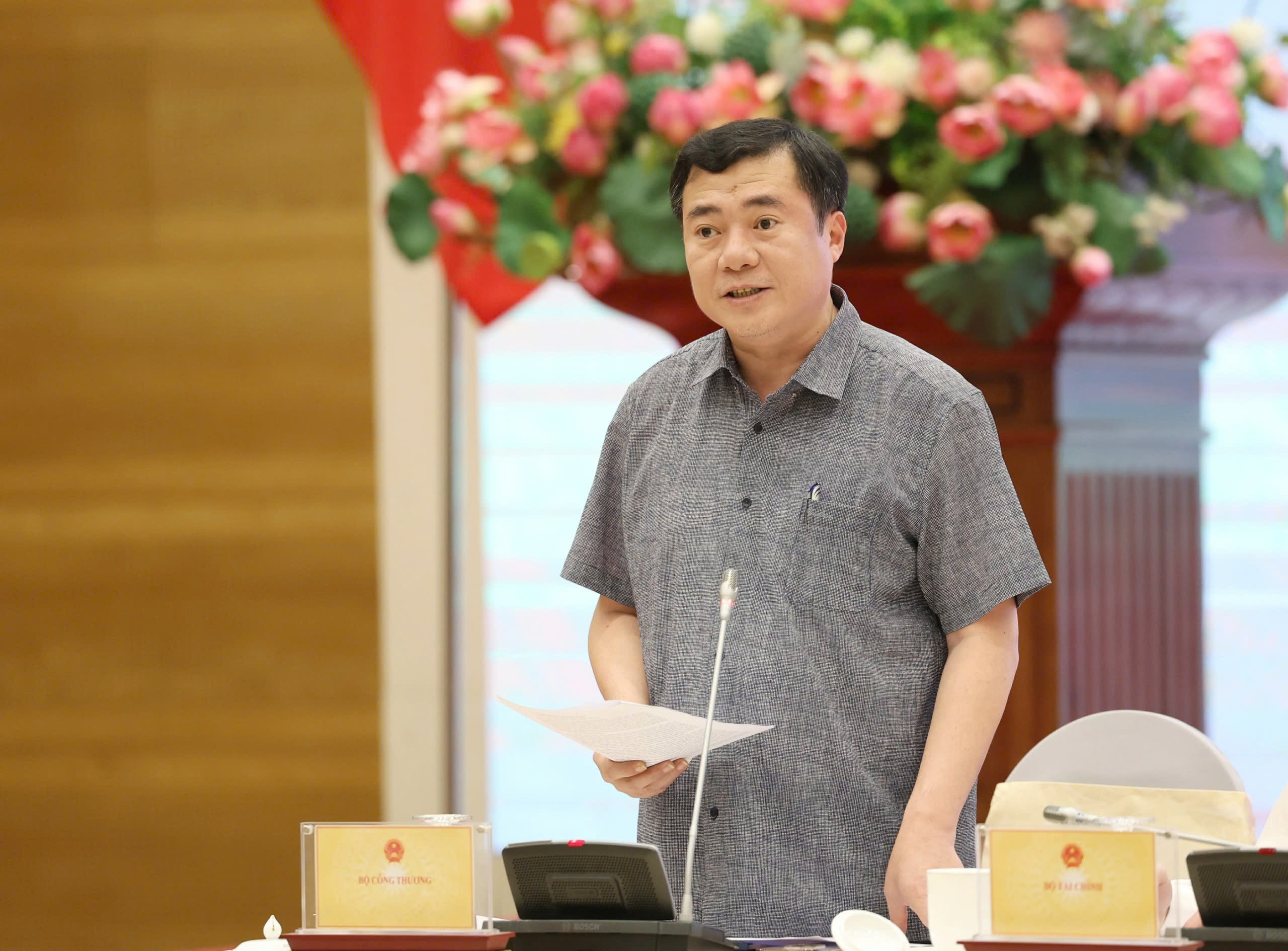 Nhóm ngành hàng nào đóng góp lớn cho tăng trưởng xuất khẩu? 