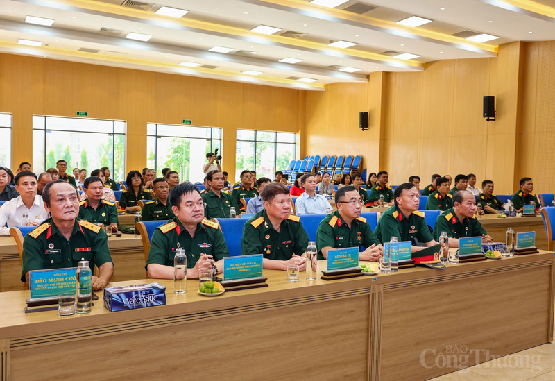 Hội Cựu chiến binh Bộ Công Thương cùng tham gia đoàn công tác tham quan Nhà máy Nhiệt điện Thái Bình 2 và Khu lưu niệm công trình dầu khí đầu tiên tại Việt Nam (tỉnh Hưng Yên)