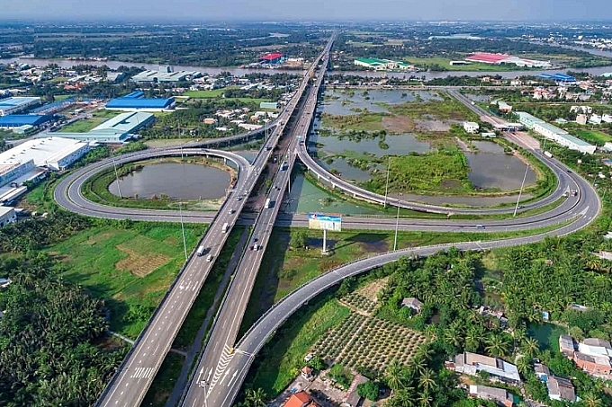 Infographic | Thu ngân sách Nhà nước đạt hơn 1.700 nghìn tỷ đồng