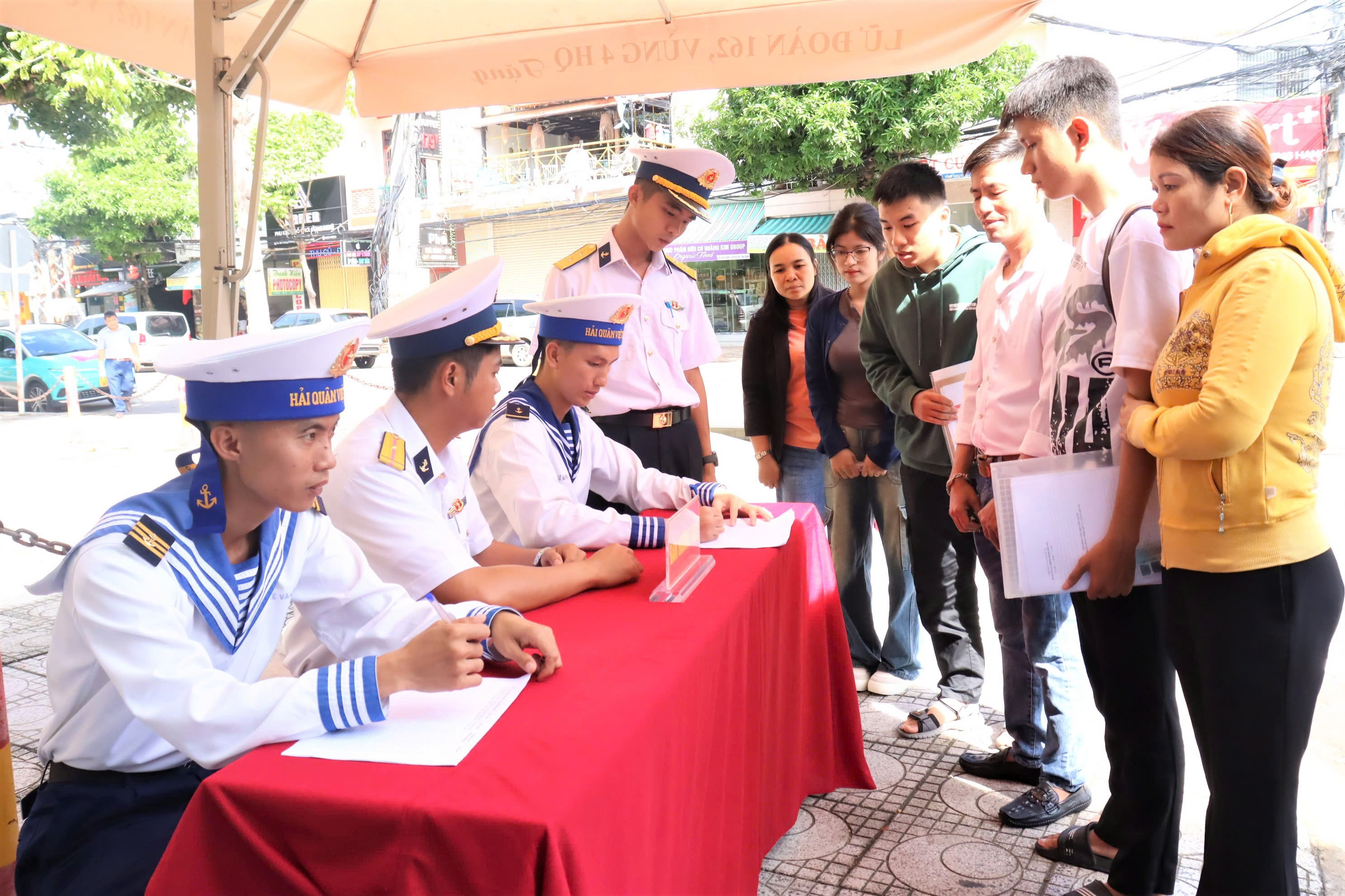 Học viện Hải quân tiếp nhận học viên mới khóa 70