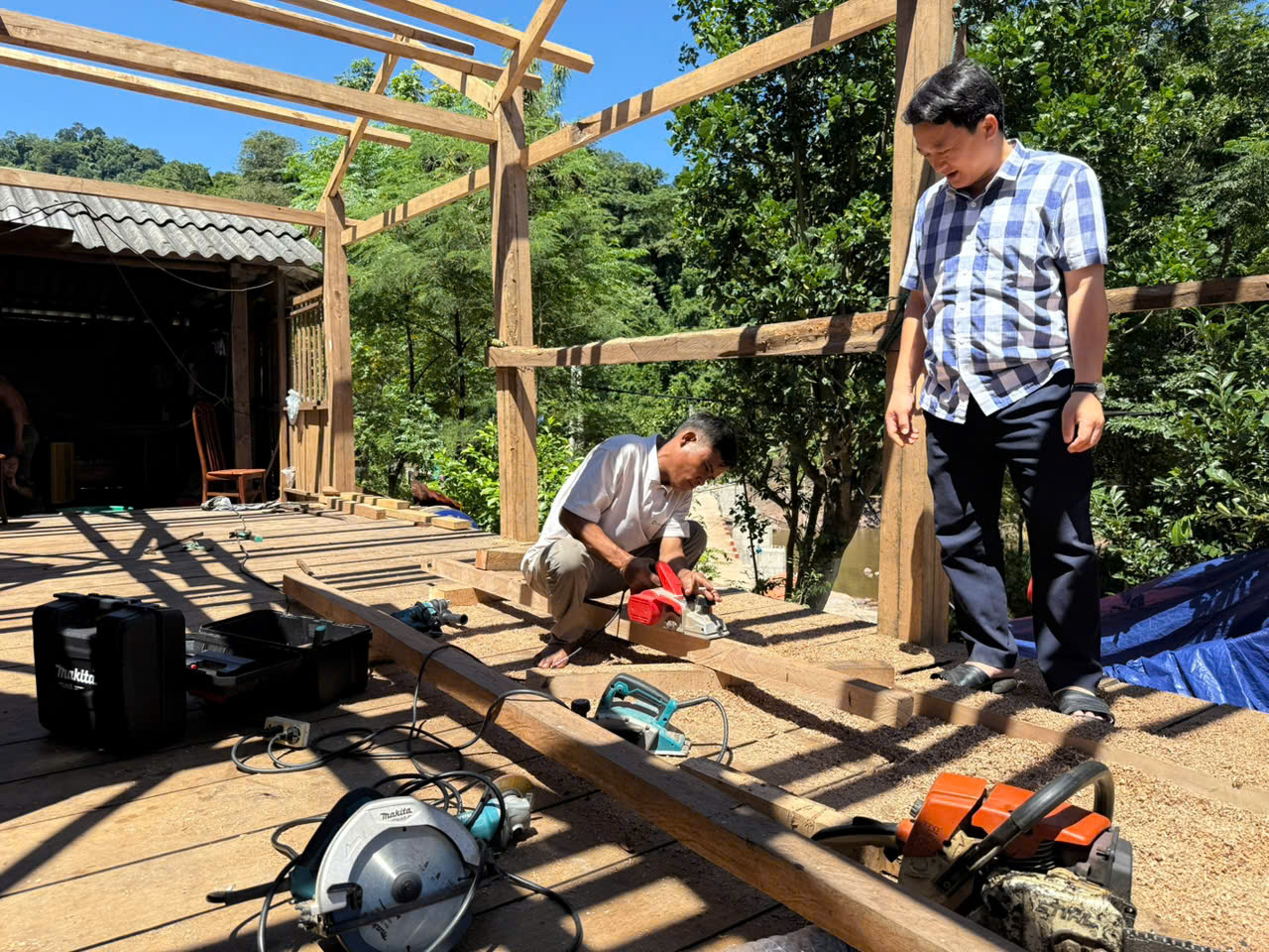 Chuyện kể ở xã biên giới Thượng Trạch - Bài 1: Niềm hân hoan khi có điện lưới