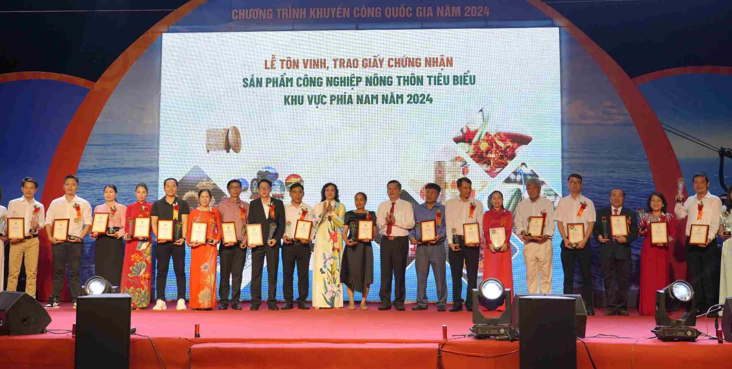 Sản phẩm công nghiệp nông thôn tiêu biểu: 10 năm nâng tầm thương hiệu Việt