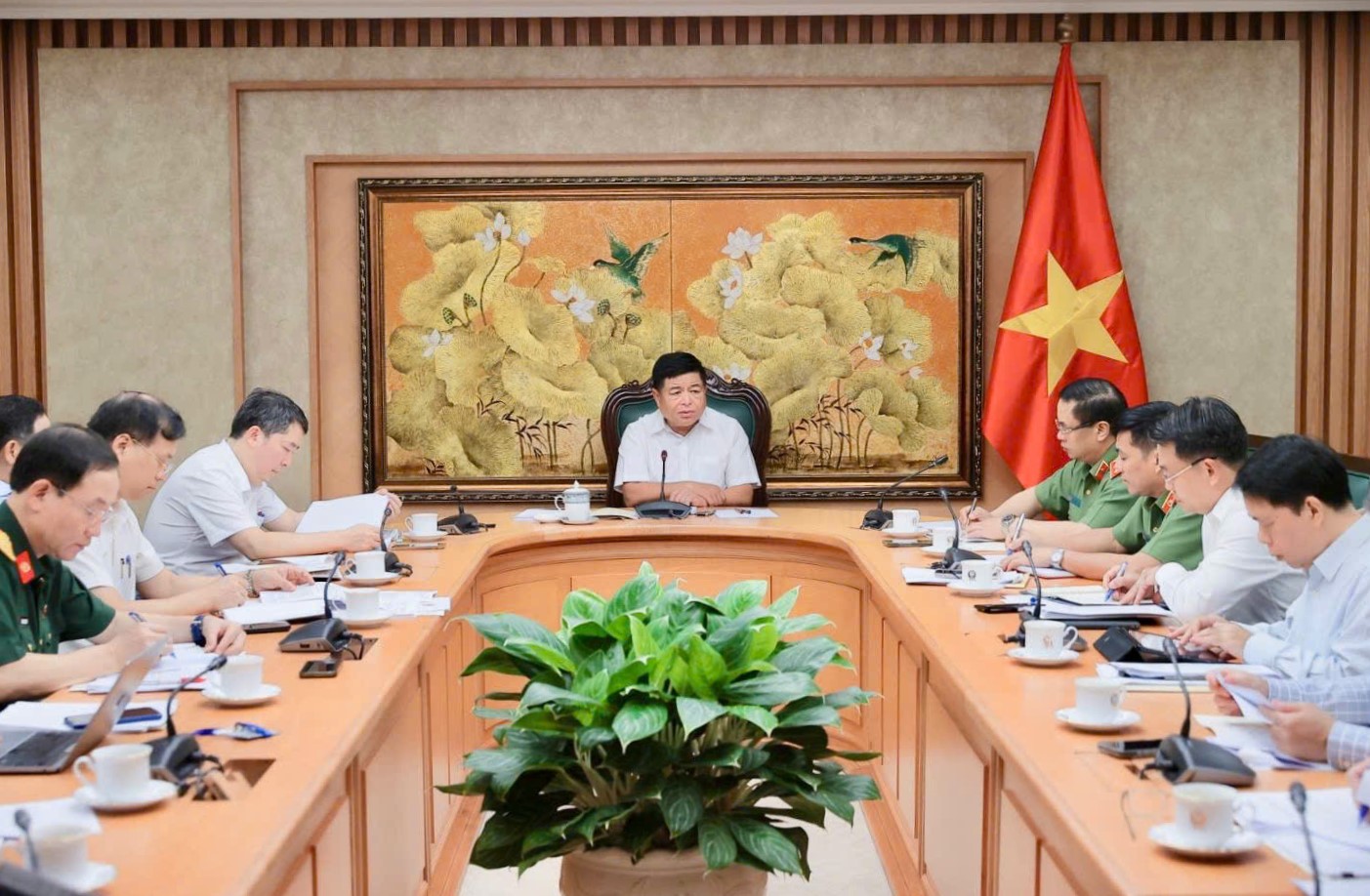 Chia sẻ hạ tầng viễn thông cần giải pháp căn cơ, lâu dài