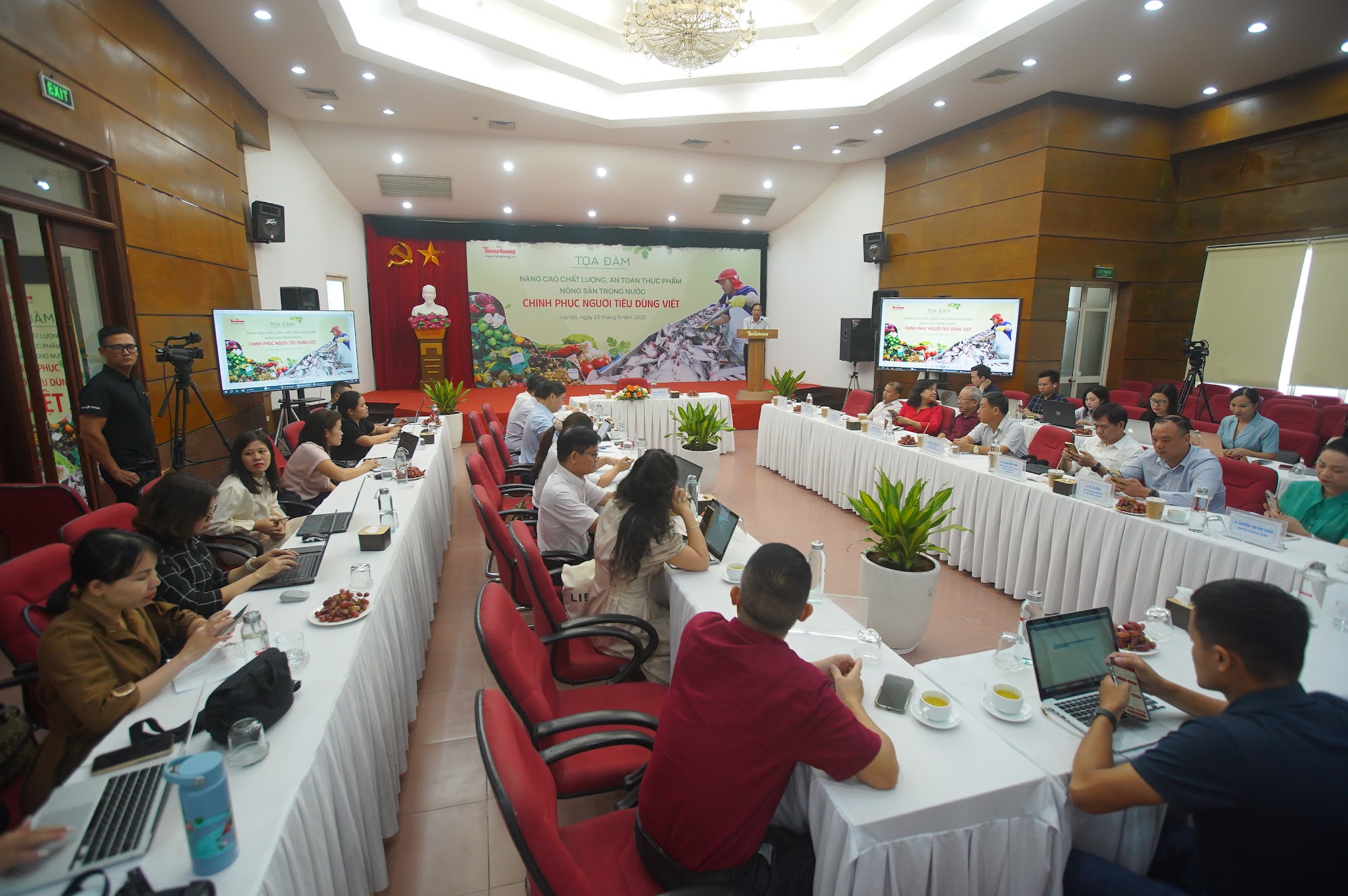 An toàn thực phẩm từ gốc: Nâng ý thức để nông sản ‘ngon và lành'