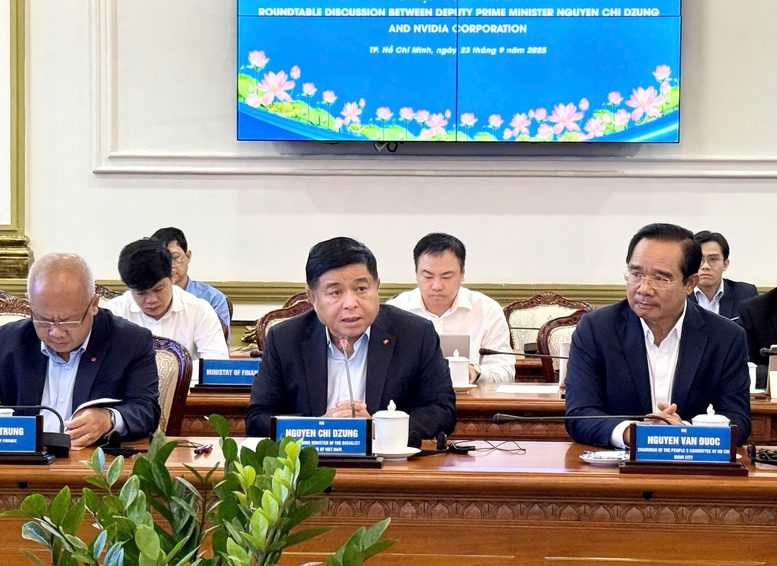 Việt Nam đề nghị NVIDIA hỗ trợ xây dựng Luật AI