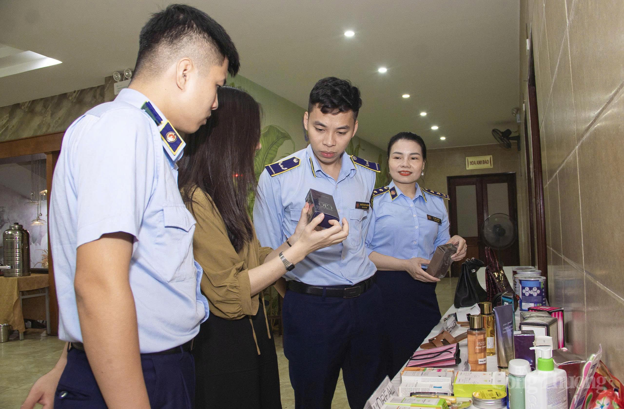 Nghệ An tập huấn về phân biệt hàng thật, hàng giả