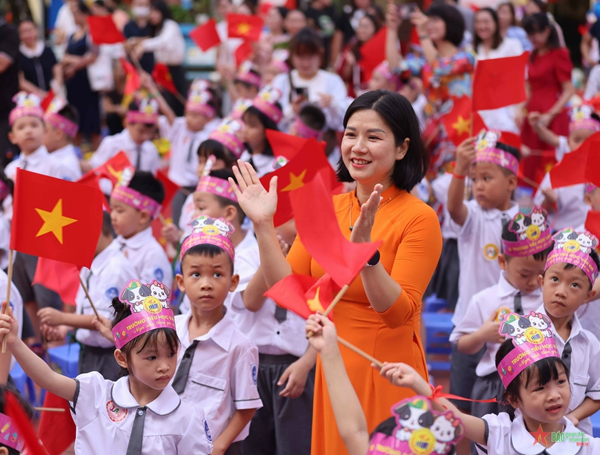 Để phụ huynh không còn băn khoăn vì những khoản 'phụ phí' đầu năm 