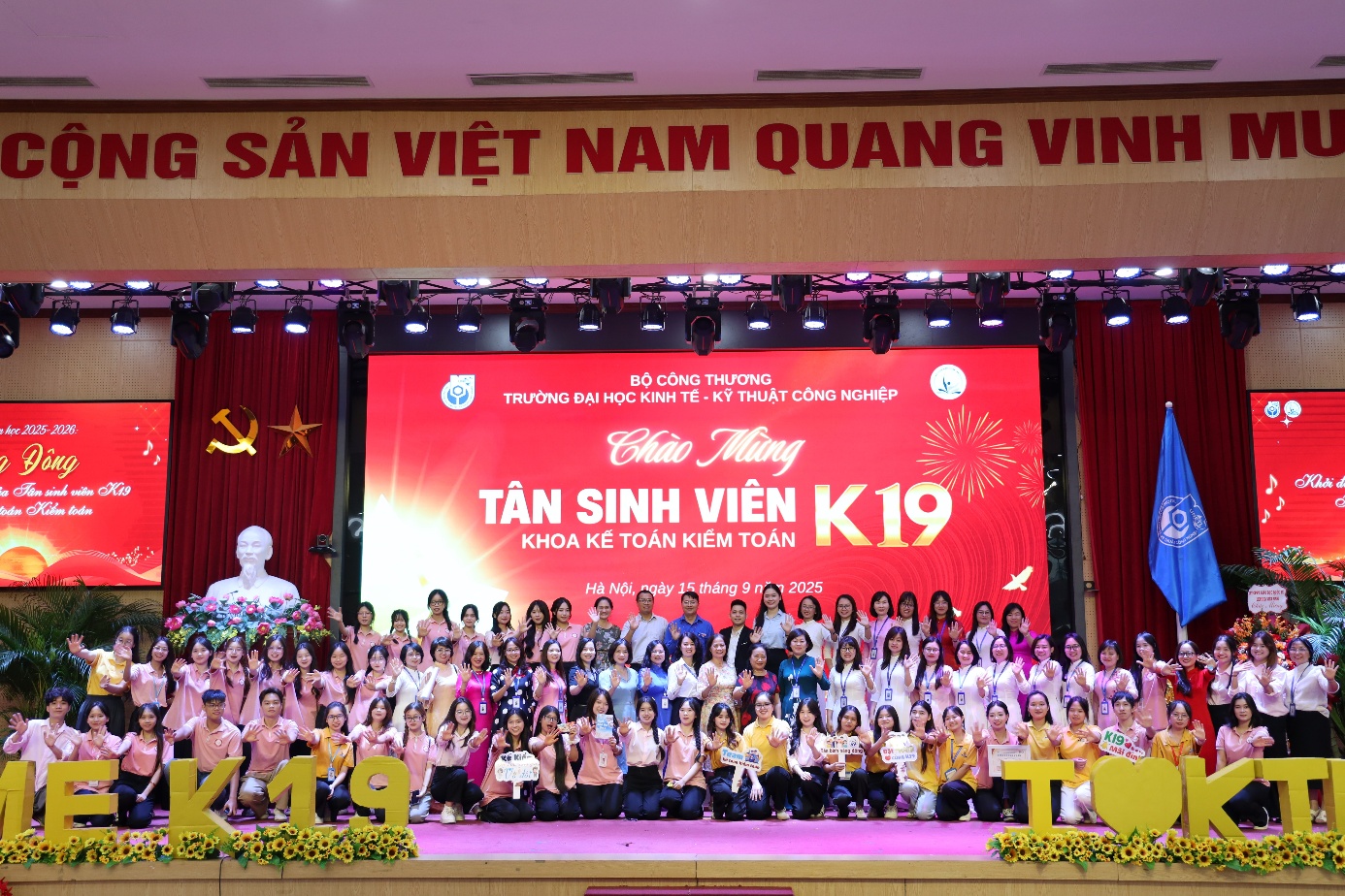 UNETI - điểm sáng thi đua trong khối đào tạo ngành Công Thương