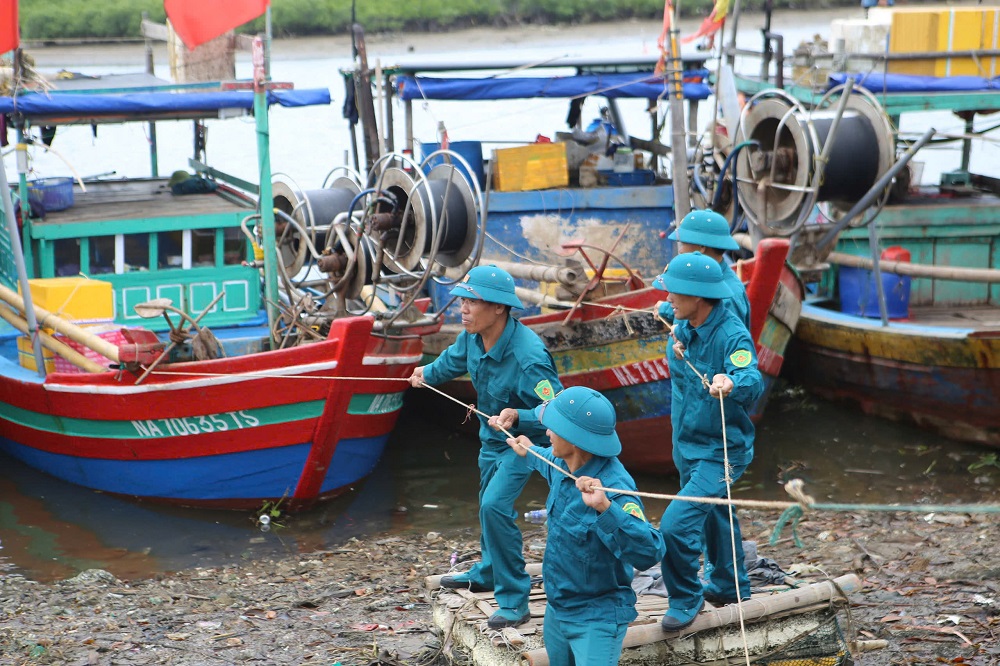 Chủ động ứng phó bão số 10: Nghệ An, Hà Tĩnh cấm biển