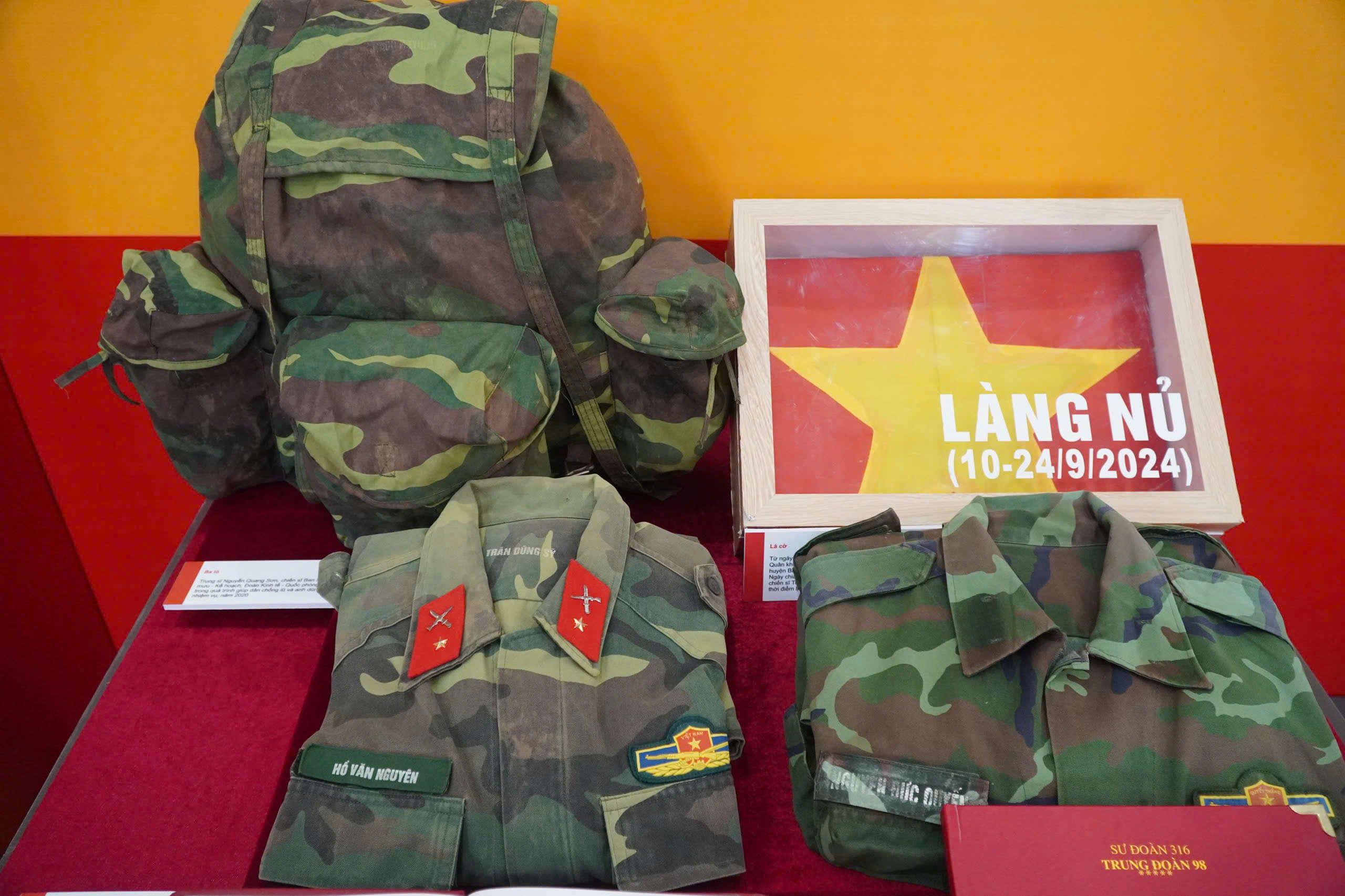 Nơi không tiếng súng vẫn viết nên bản anh hùng ca