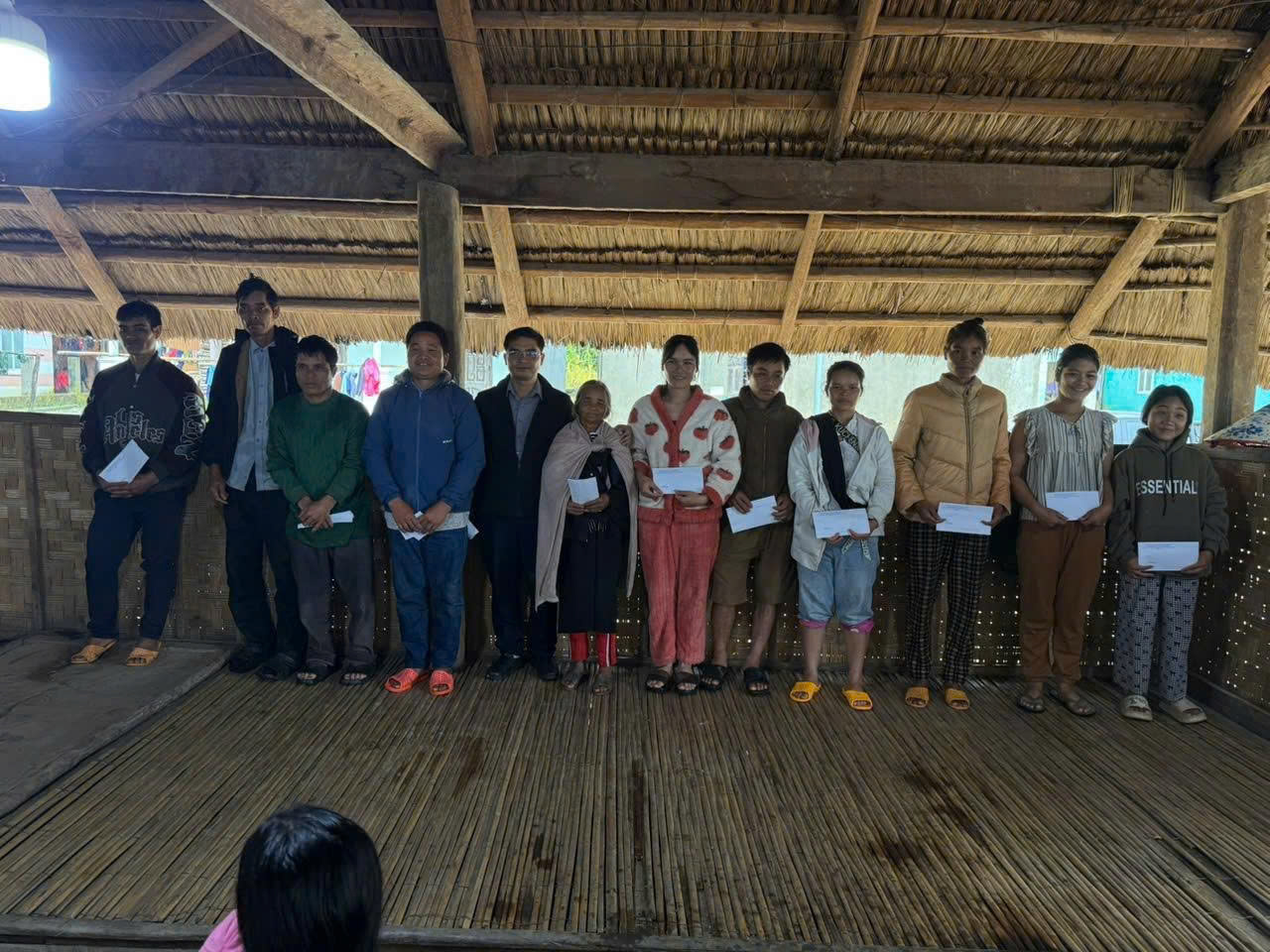 Quảng Ngãi: Xã Đăk Plô trích kinh phí hỗ trợ 12 hộ dân di dời vì sạt lở